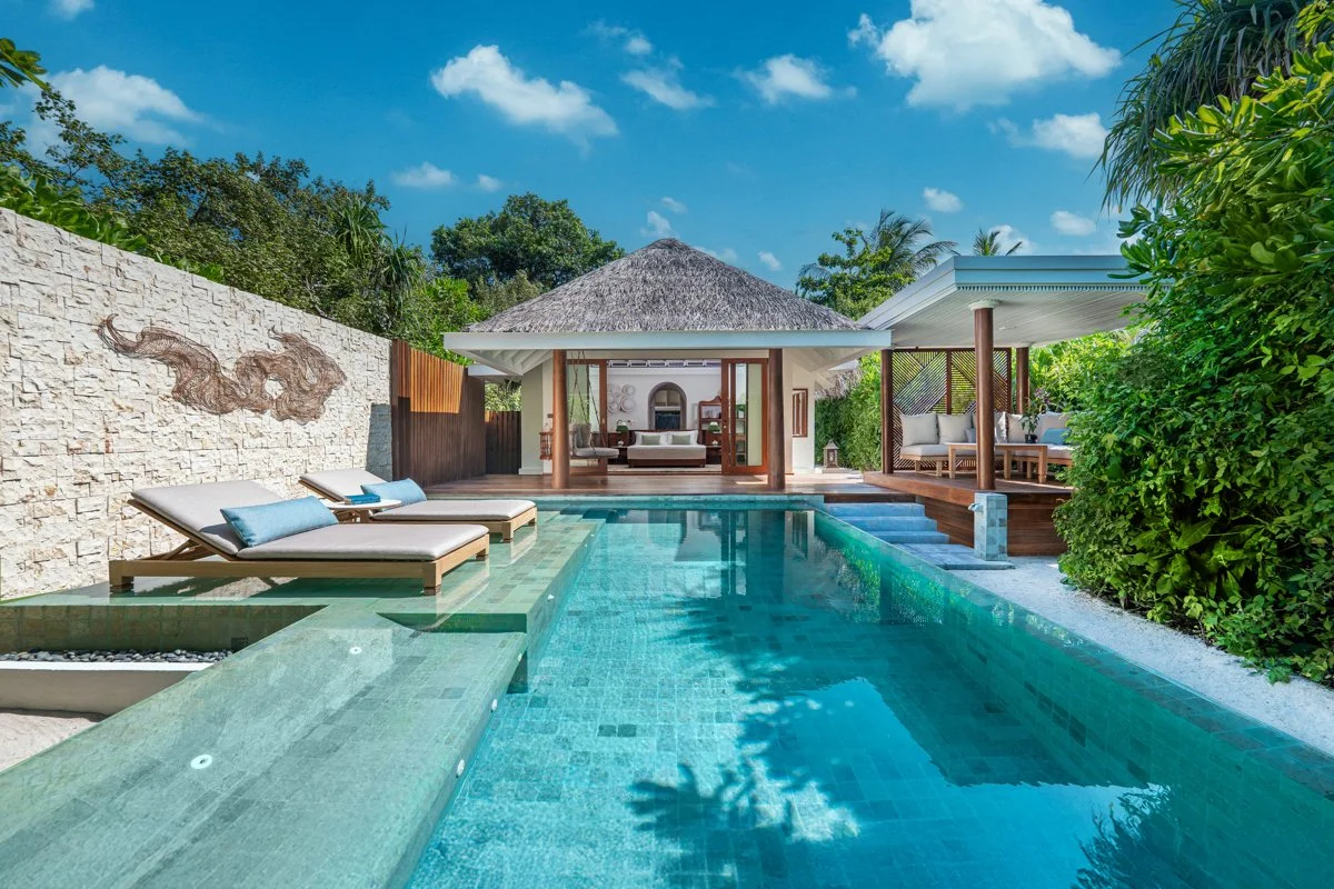 Anantara Kihavah - Beach Pool Villa Exterior-1200x800.jpg