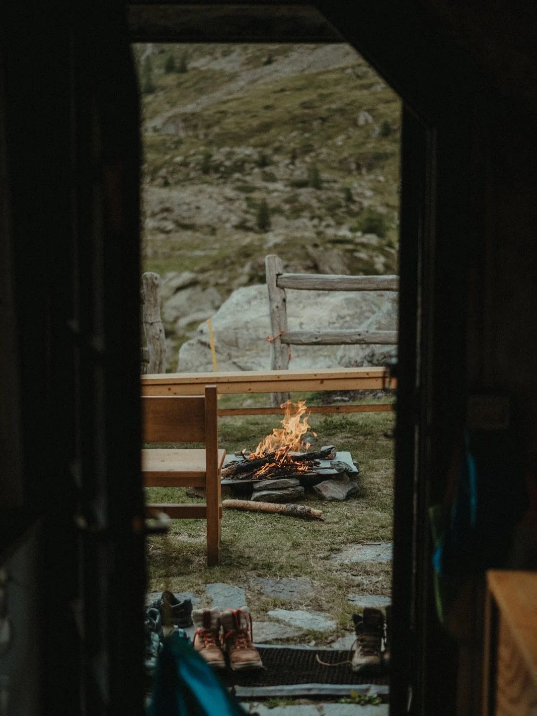 𝗥𝗲𝗰𝗹𝗮𝗶𝗺 𝘆𝗼𝘂𝗿 𝘄𝗶𝗹𝗱
Two days. One hut. Zero distractions.


Move Any Mountain &ndash; 𝙒𝙚 𝙘𝙧𝙚𝙖𝙩𝙚 𝙨𝙥𝙖𝙘𝙚 𝙛𝙤𝙧 𝙬𝙝𝙖𝙩 𝙩𝙧𝙪𝙡𝙮 𝙢𝙖𝙩𝙩𝙚𝙧𝙨.

📸 @chess_bonte