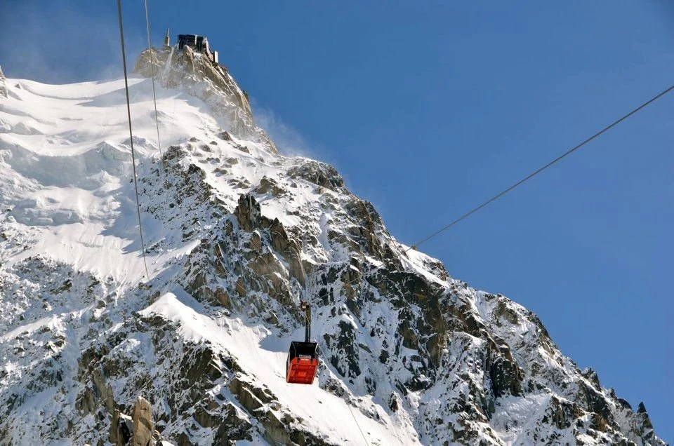 6422c5de64ff2a6f8308c893_aiguille-du-midi.jpg