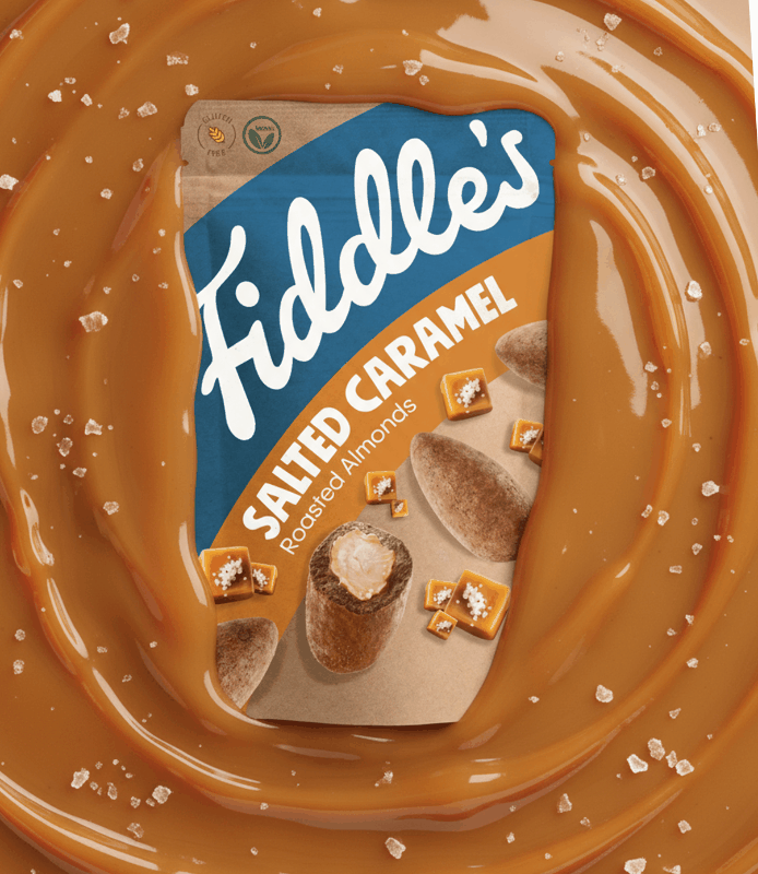 Fiddles Smoked paprika – iøjnefaldende emballagedesign med stærk smagsidentitet udviklet af Packly til snack-brand med kant.