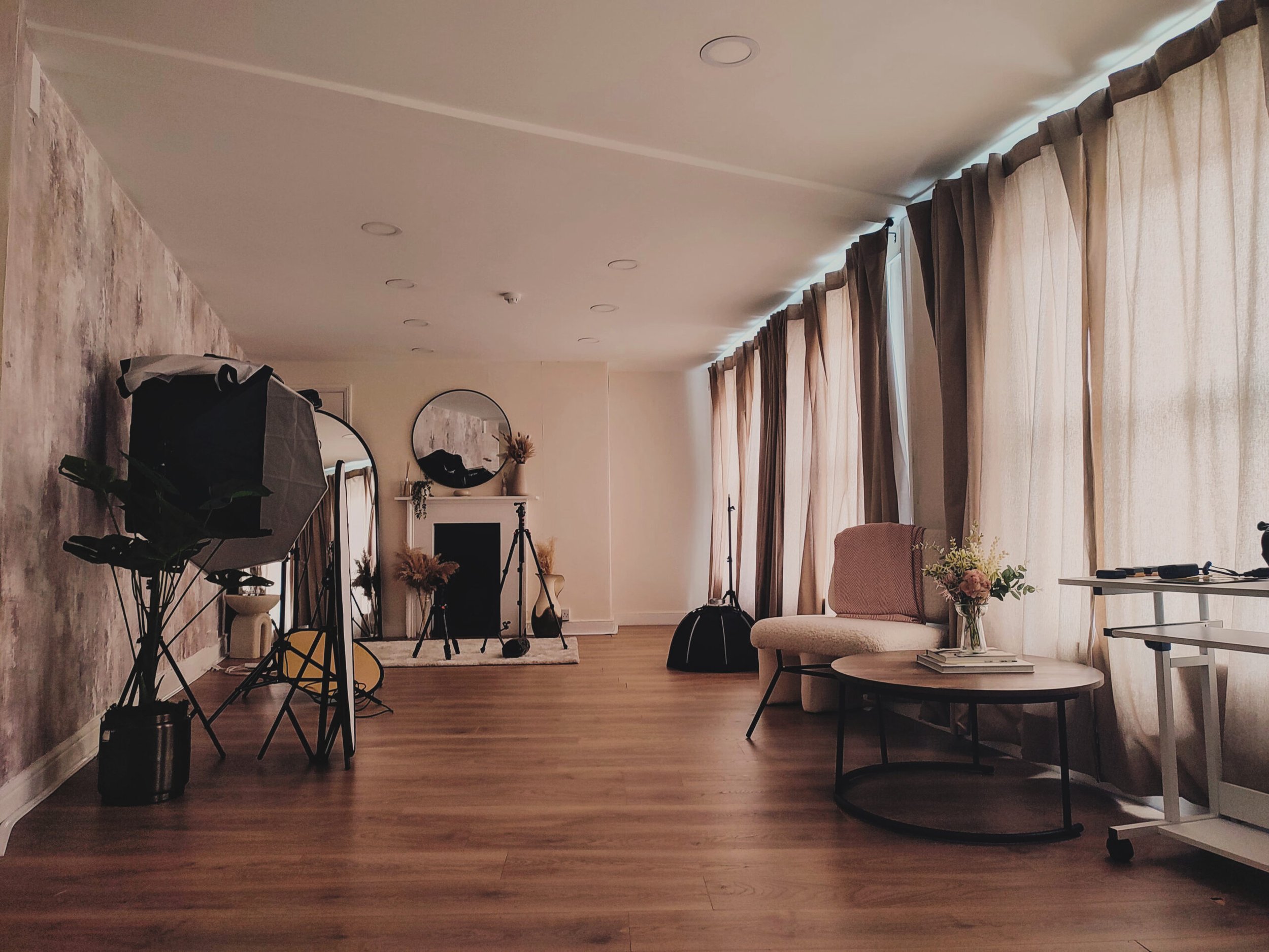 WHAT TO LOOK OUT FOR IN A CONTENT CREATION SPACE