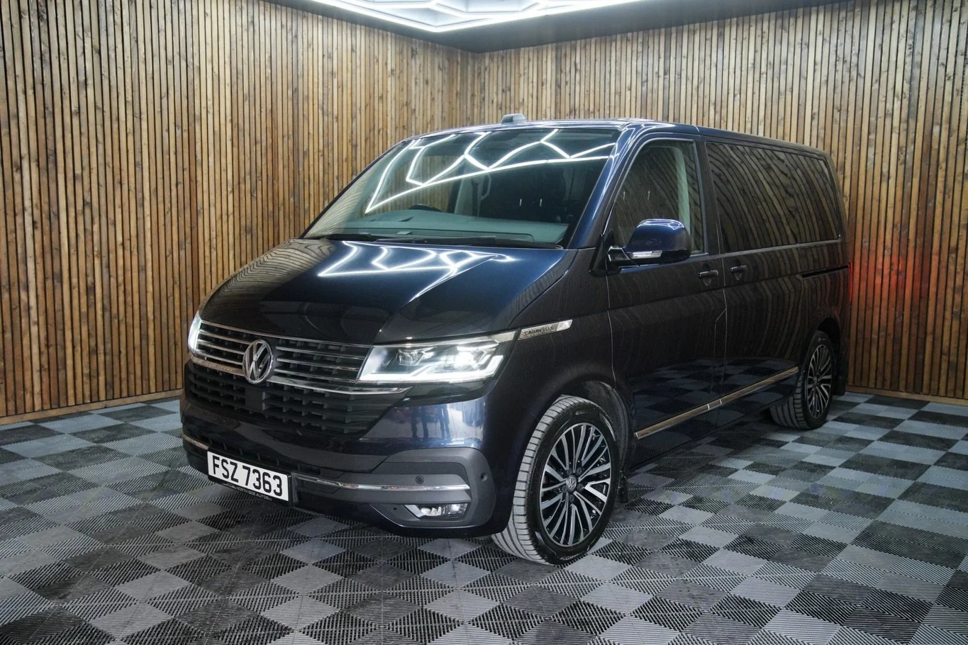Volkswagen Caravelle 2.0 BITDI Executive DSG