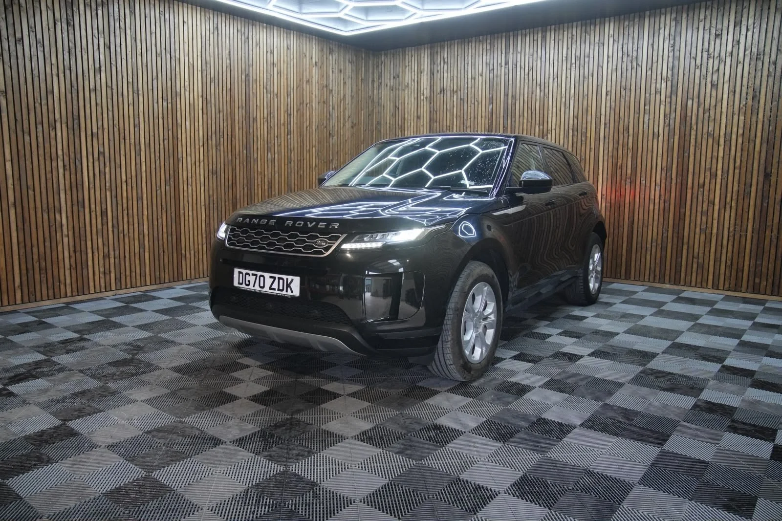 Land Rover Range Rover Evoque 1.5 P300e s Auto