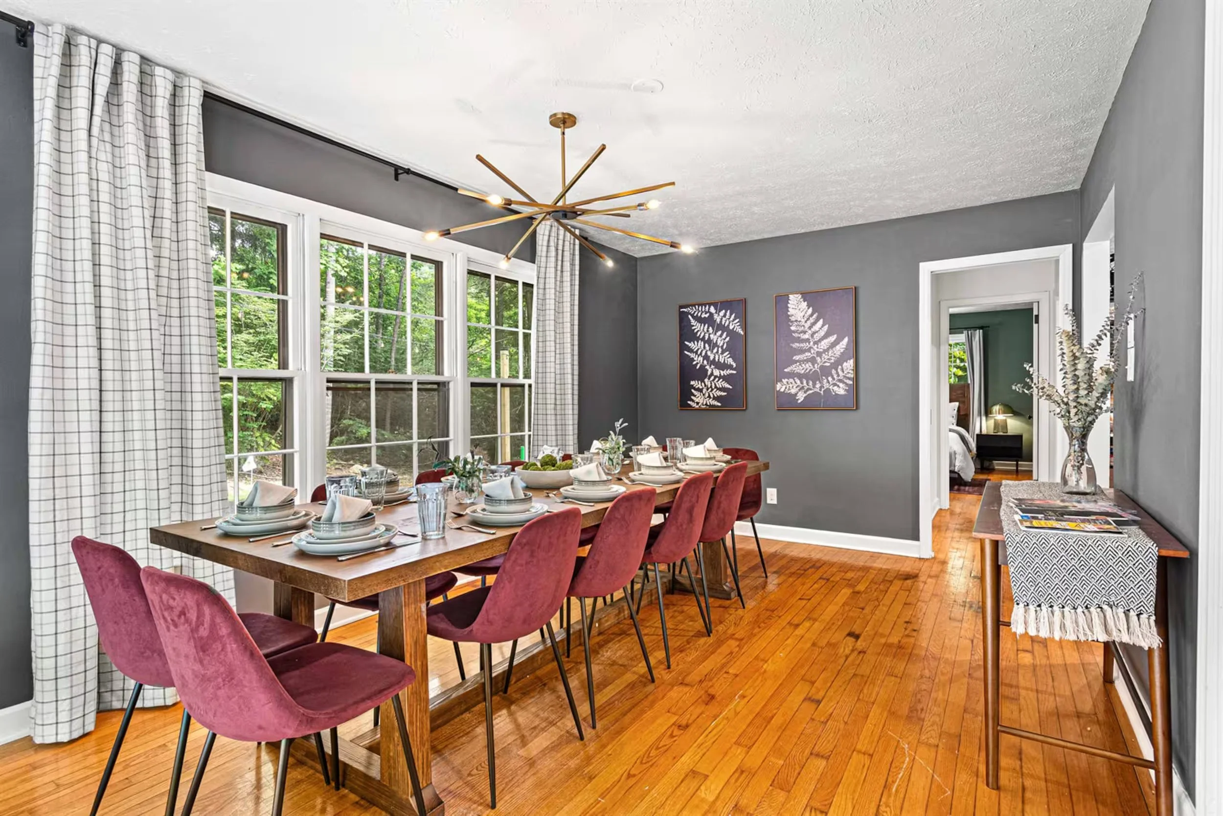 Dining Room.jpg