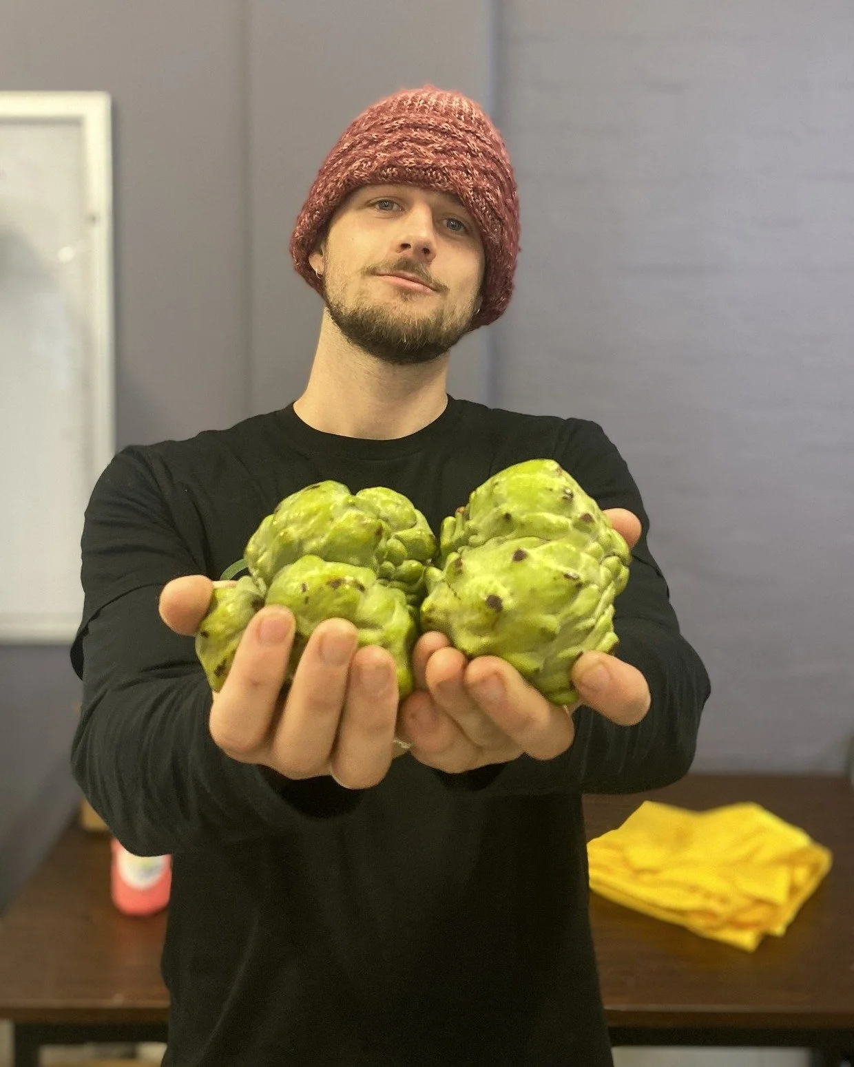 How to: Custard Apple! 📝

It's not an apple, and its not a bowl of custard, but you want to try one, so now what? 

1. Cut your Custard Apple in half from the stem down (if it's really ripe you might be able to do this with your bare hands 💪) 

2. 