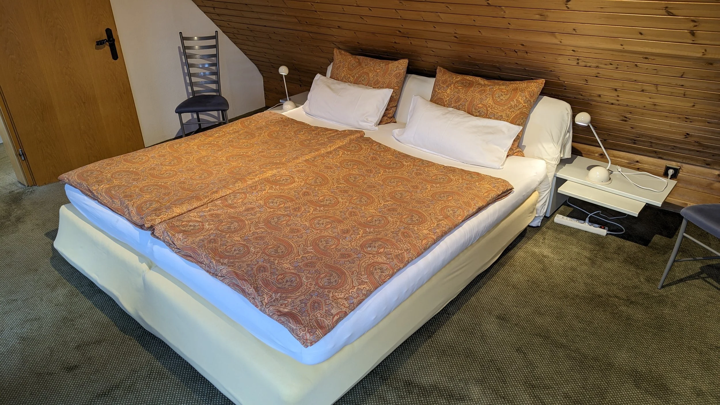 Schlafzimmer 2