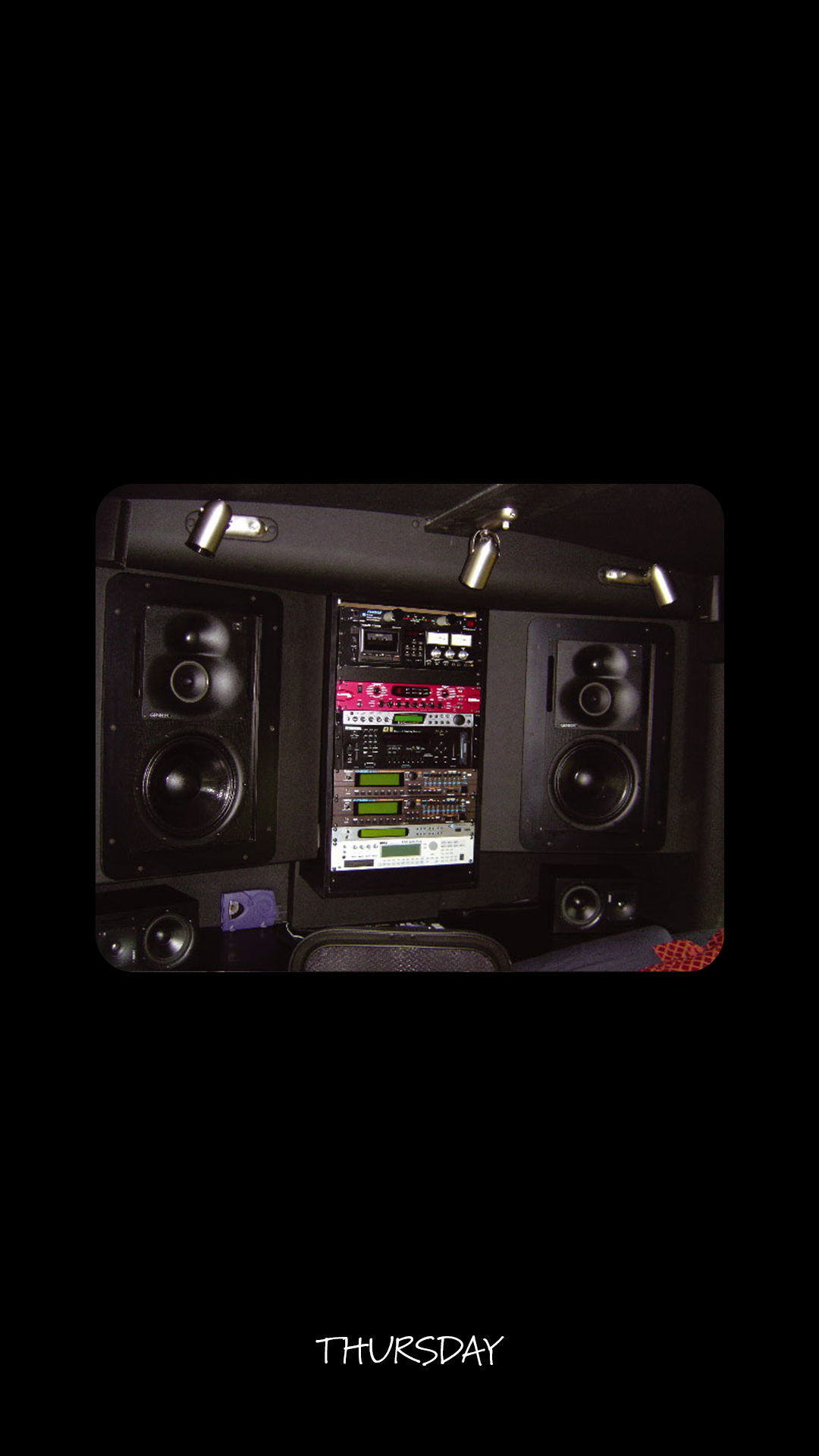 THURSDAY_STUDIO_BUS.png