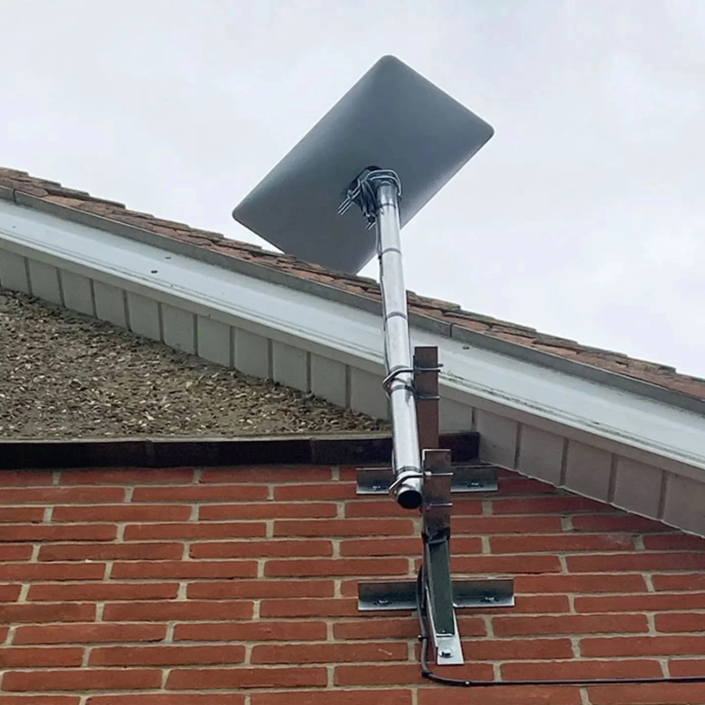 ⚙️ Starlink Installations by Defender Property Maintenance
Reliable internet — anywhere
.
We install and set up Starlink systems for:
✅ Homes and businesses with poor broadband
✅ Backup connections (fail-over) for when you simply can’t