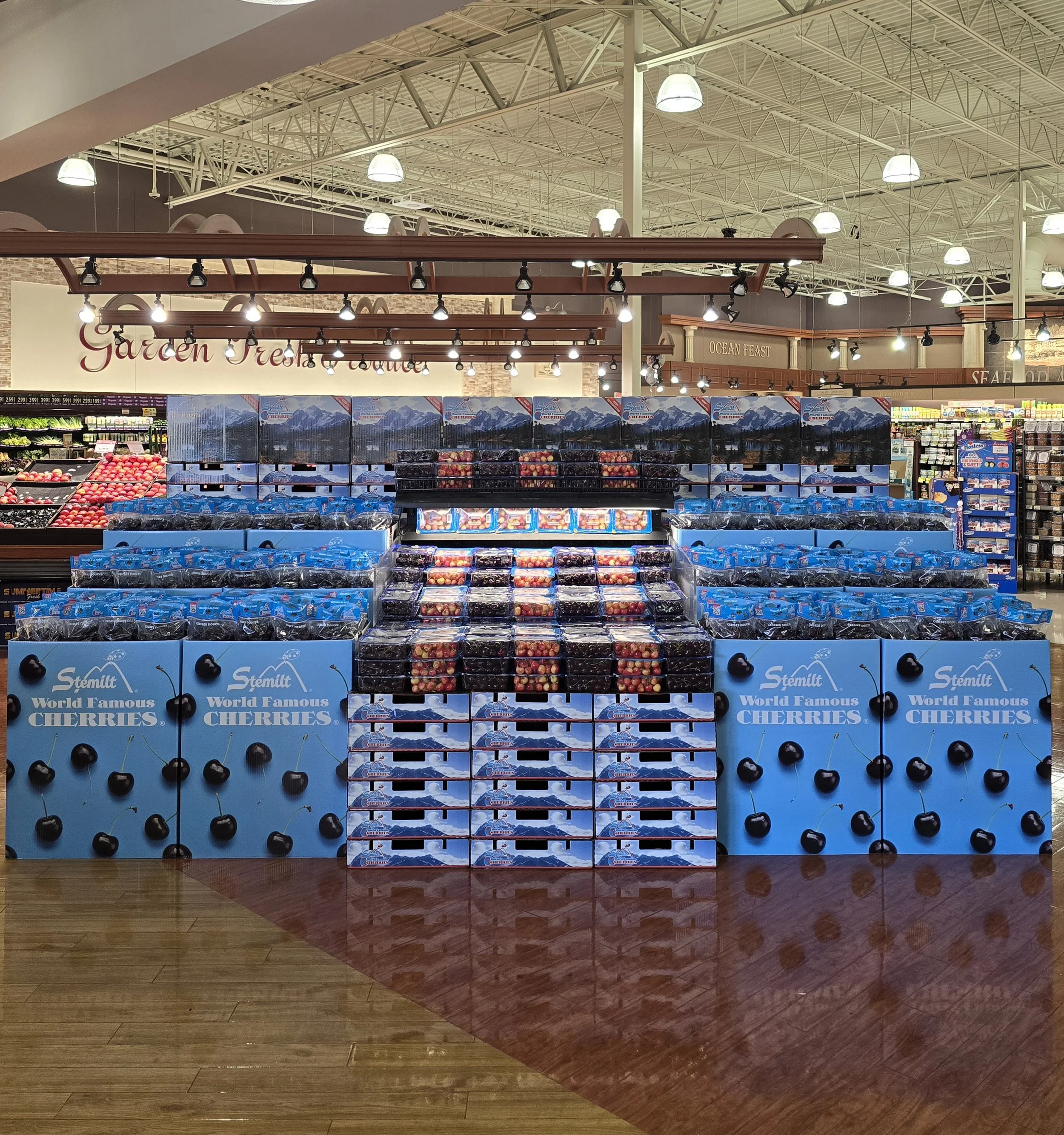 Hennings Cherry Large Store.jpg