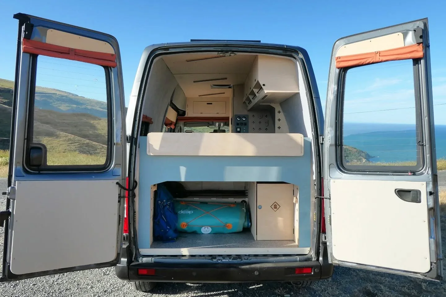 The Gear Garage ft. hidden access panels 🤌

This garage makes vanlife easy as 😎 hidden panels mean you can easily check on your van systems, without compromising on space.

Pack the paddle board, the bike and the BBQ, and hit the road.
.
.
.
#fernc