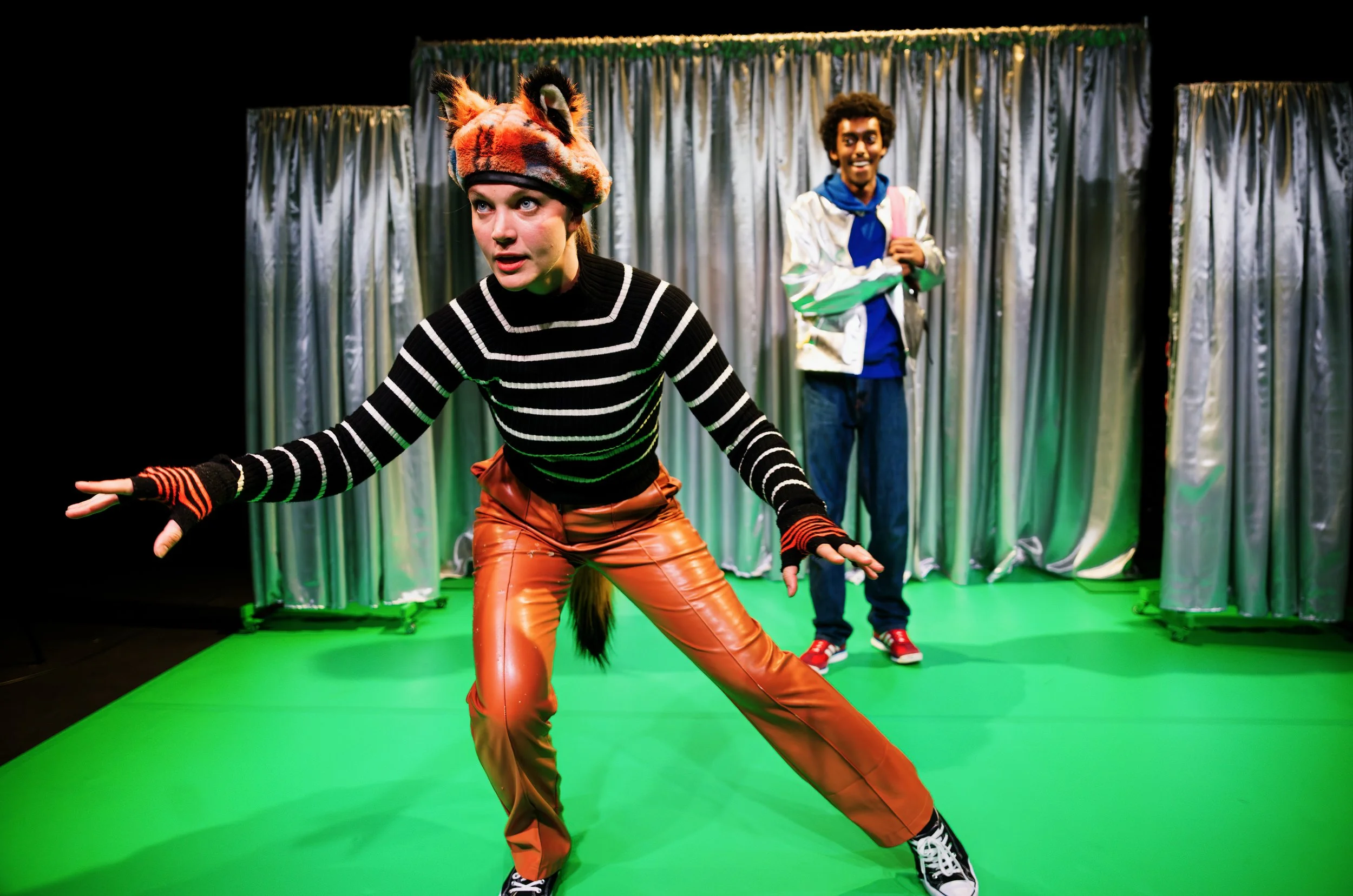 emma+pj_TheShivers@NDT_(c)Alex Brenner__12_1112-ARW-dx5_s.jpg