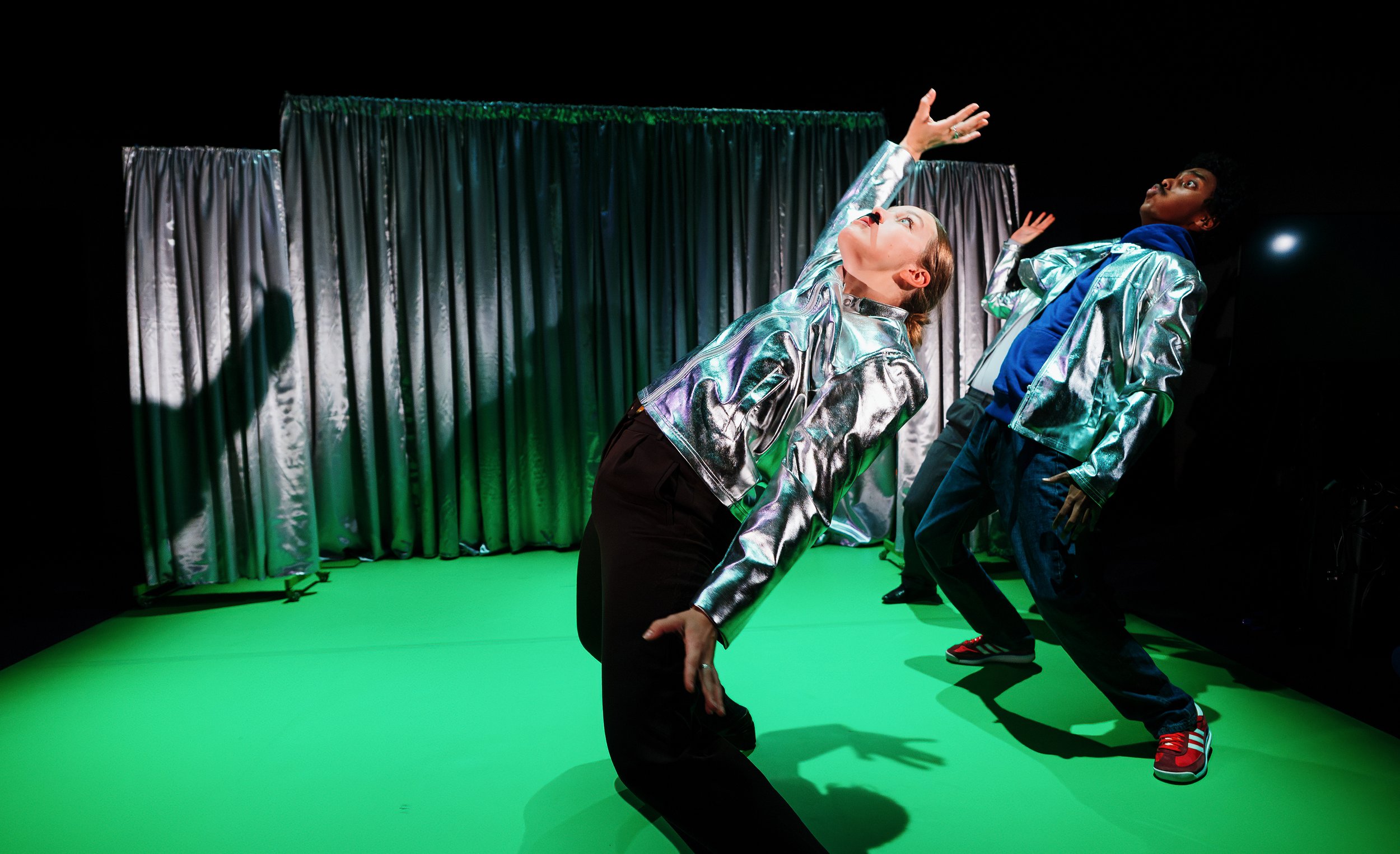 emma+pj_TheShivers@NDT_(c)Alex Brenner__93_1623-ARW-dx_s.jpg