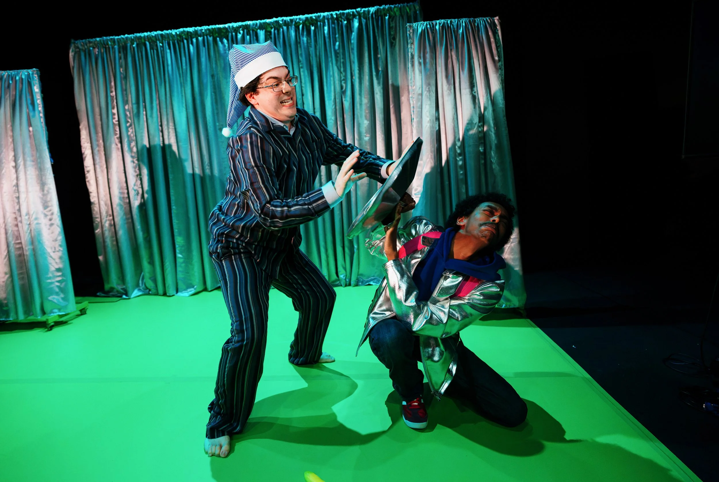 emma+pj_TheShivers@NDT_(c)Alex Brenner__93_8144-ARW-dx_s.jpg