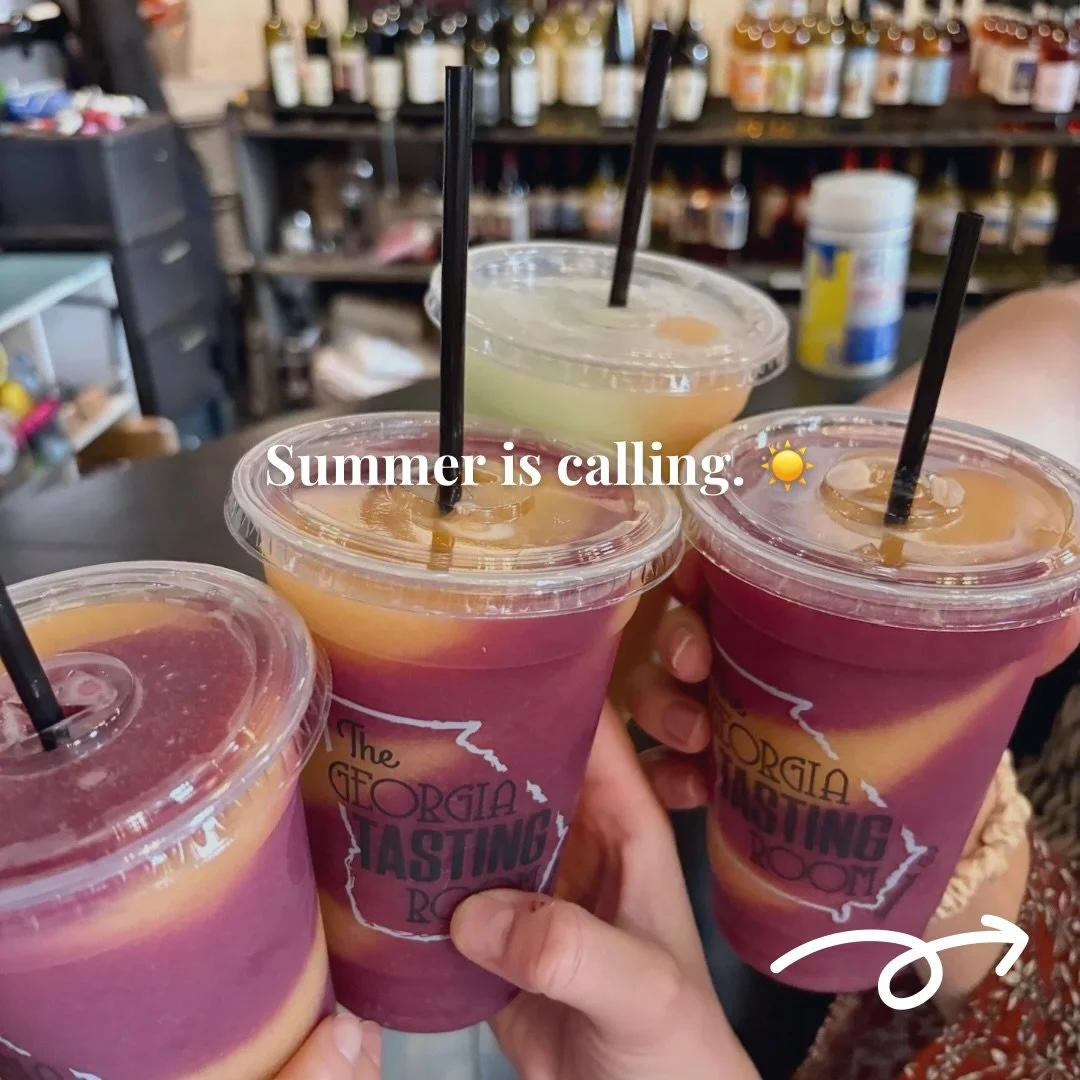 Chicago summers are precious. We know this.

So when nice weather hits &mdash; you want to enjoy it!

Here&rsquo;s what I do so you can be fully present:

&rarr; Backyard dinners that feel effortless and elevated
&rarr; Picnics in the park that are a