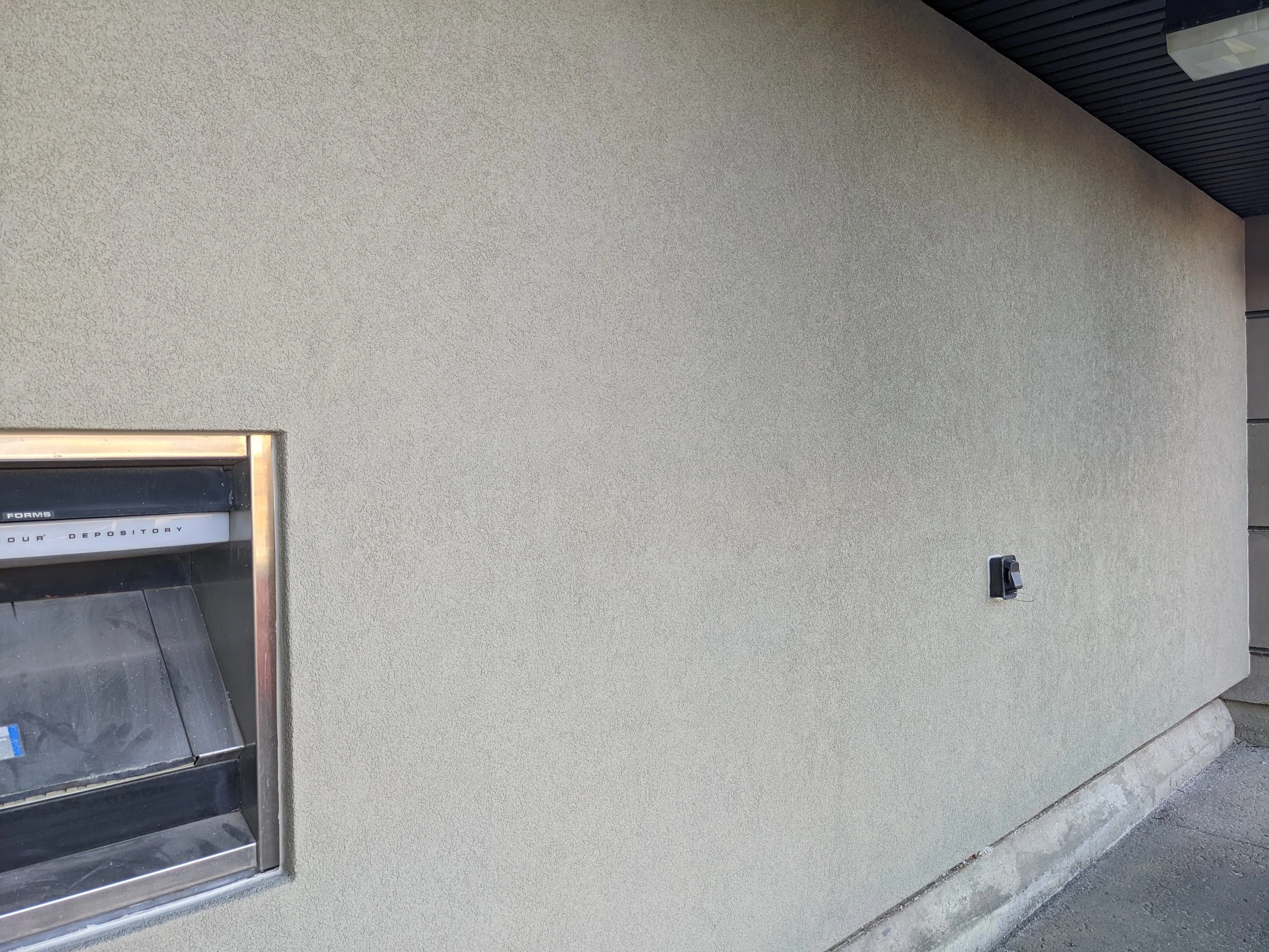 EIFS-PXL_20221110_204952095.jpg