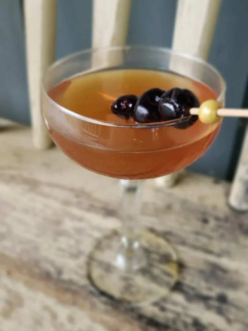 Cheers to the weekend. 🥃