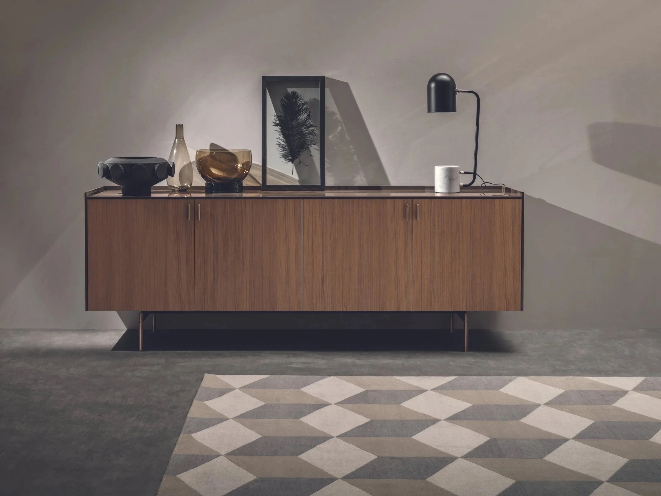 LT40 SIDEBOARDS