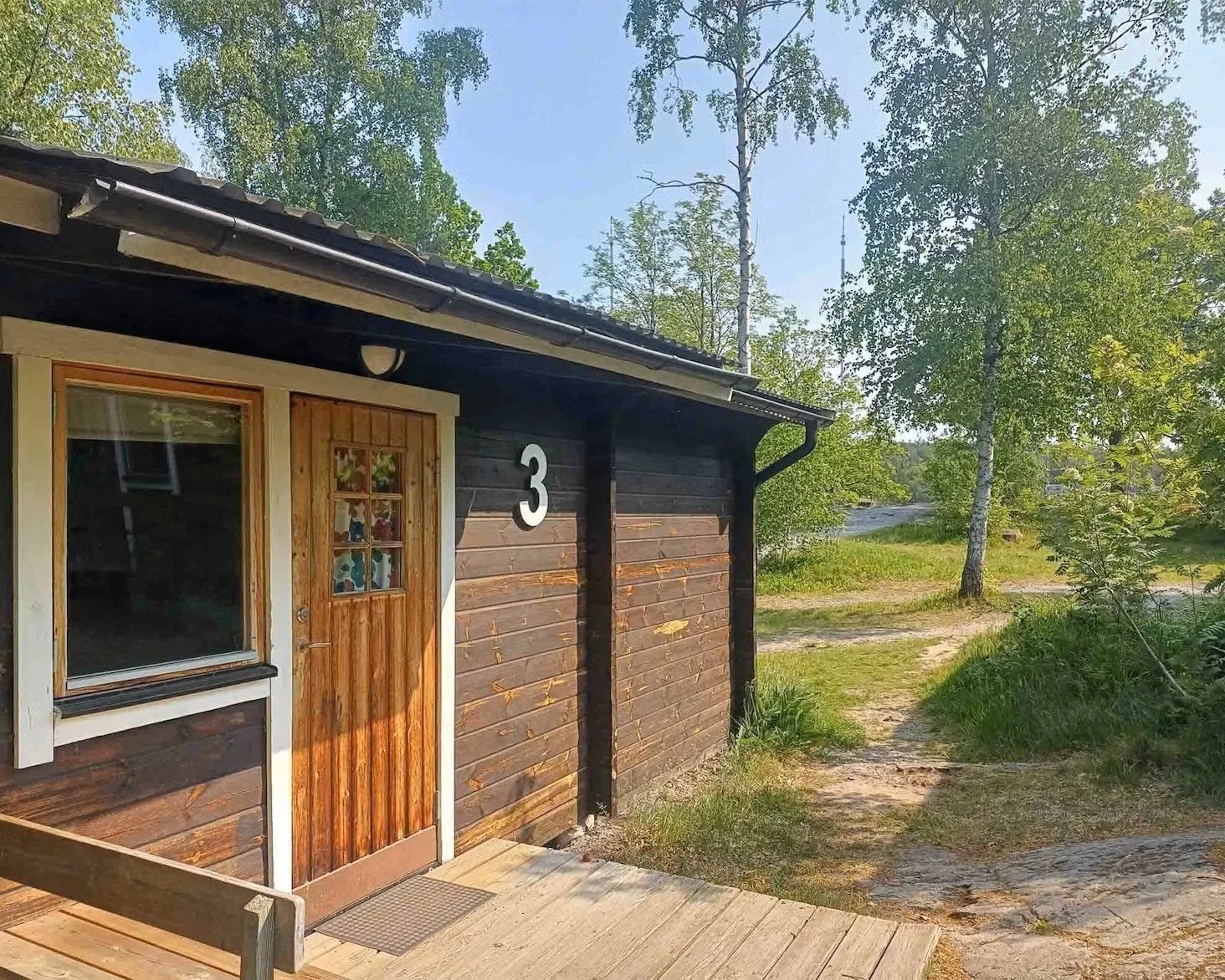 Hellasgarden_cabin.jpg
