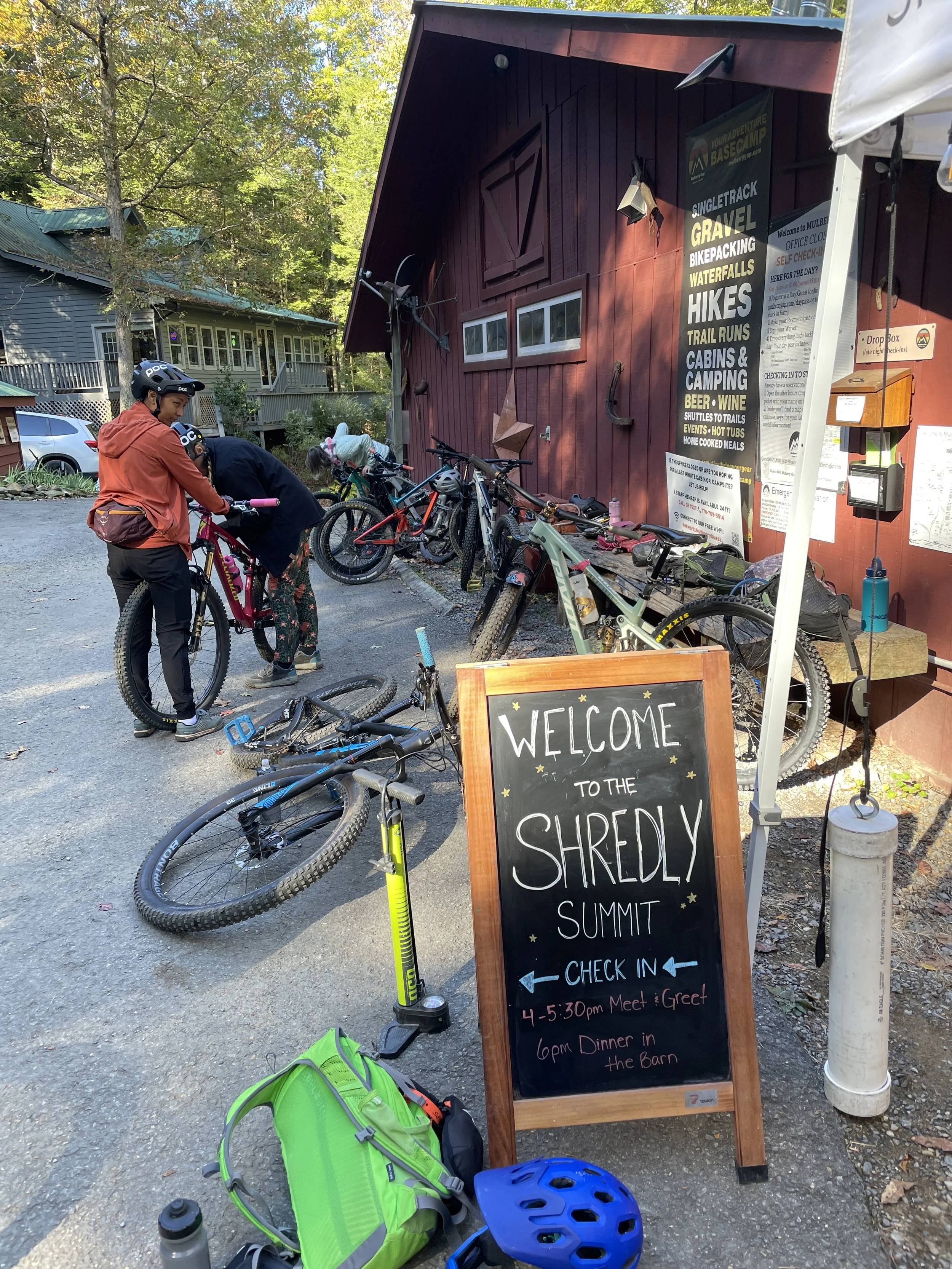 Preparing for rides at Mulberry Gap