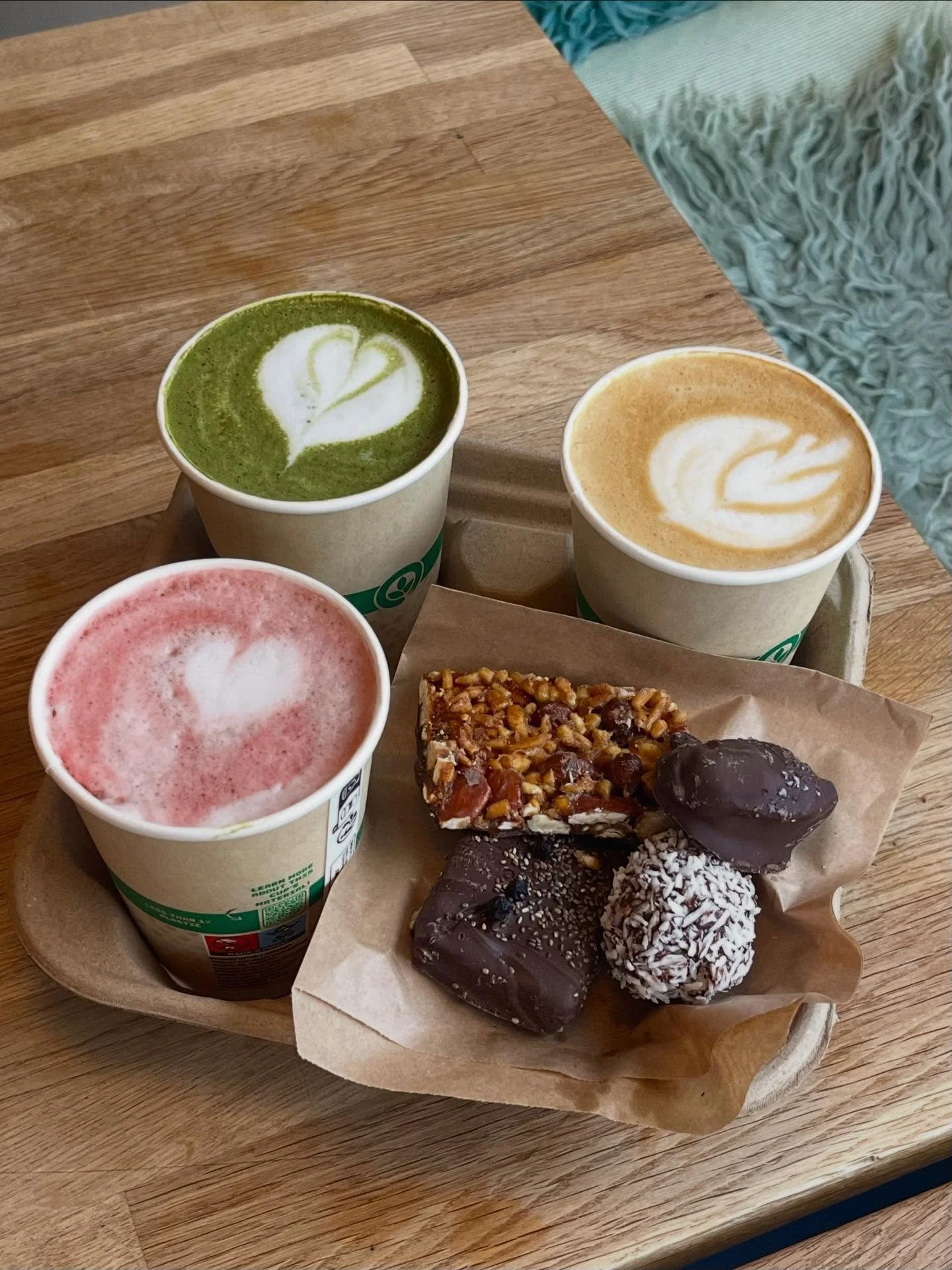 En masse lune drikke at varme sig p&aring; - kom forbi Fika og f&aring; din favorit!👀✨☕️