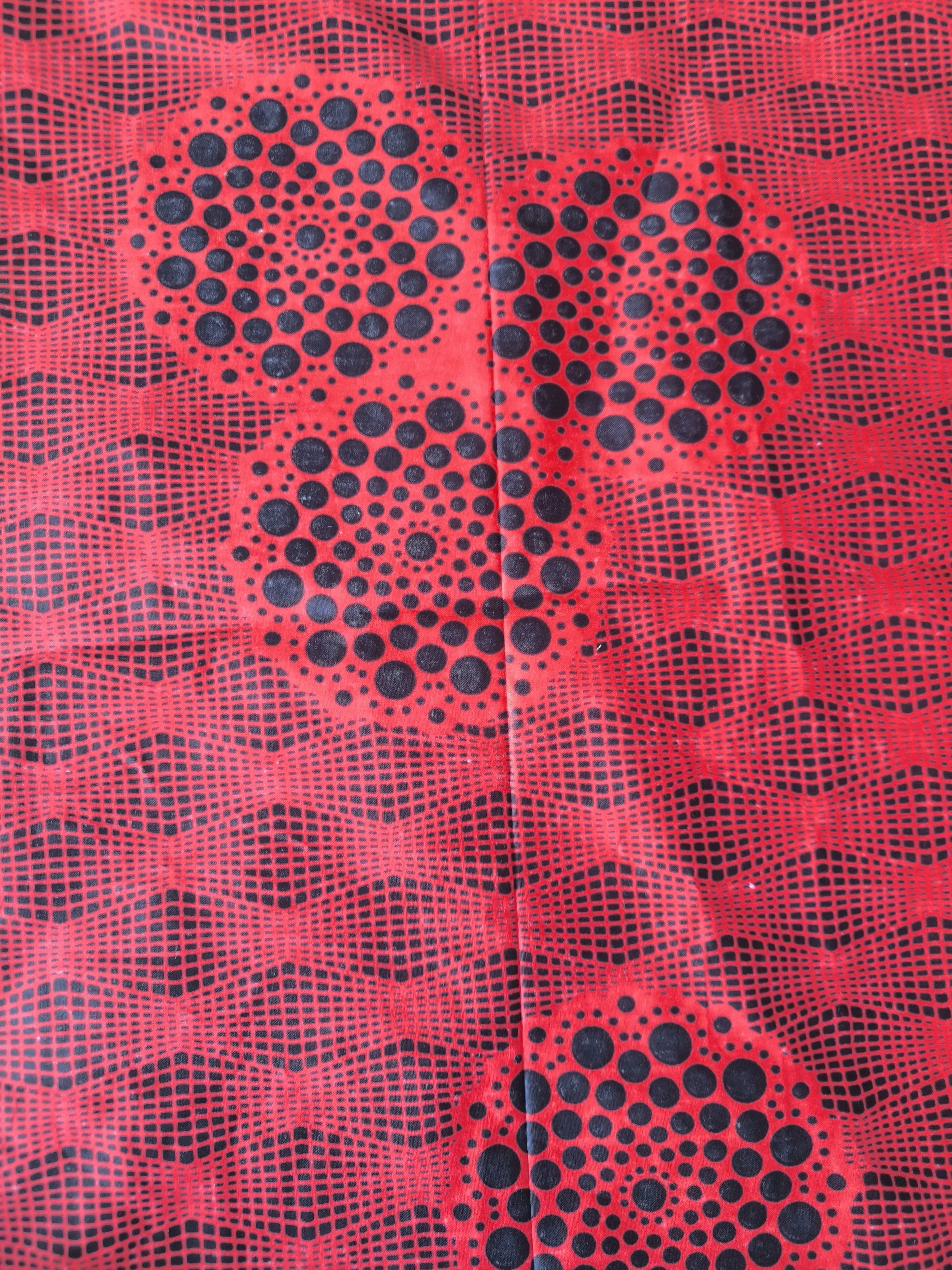 tissu rouge.jpg