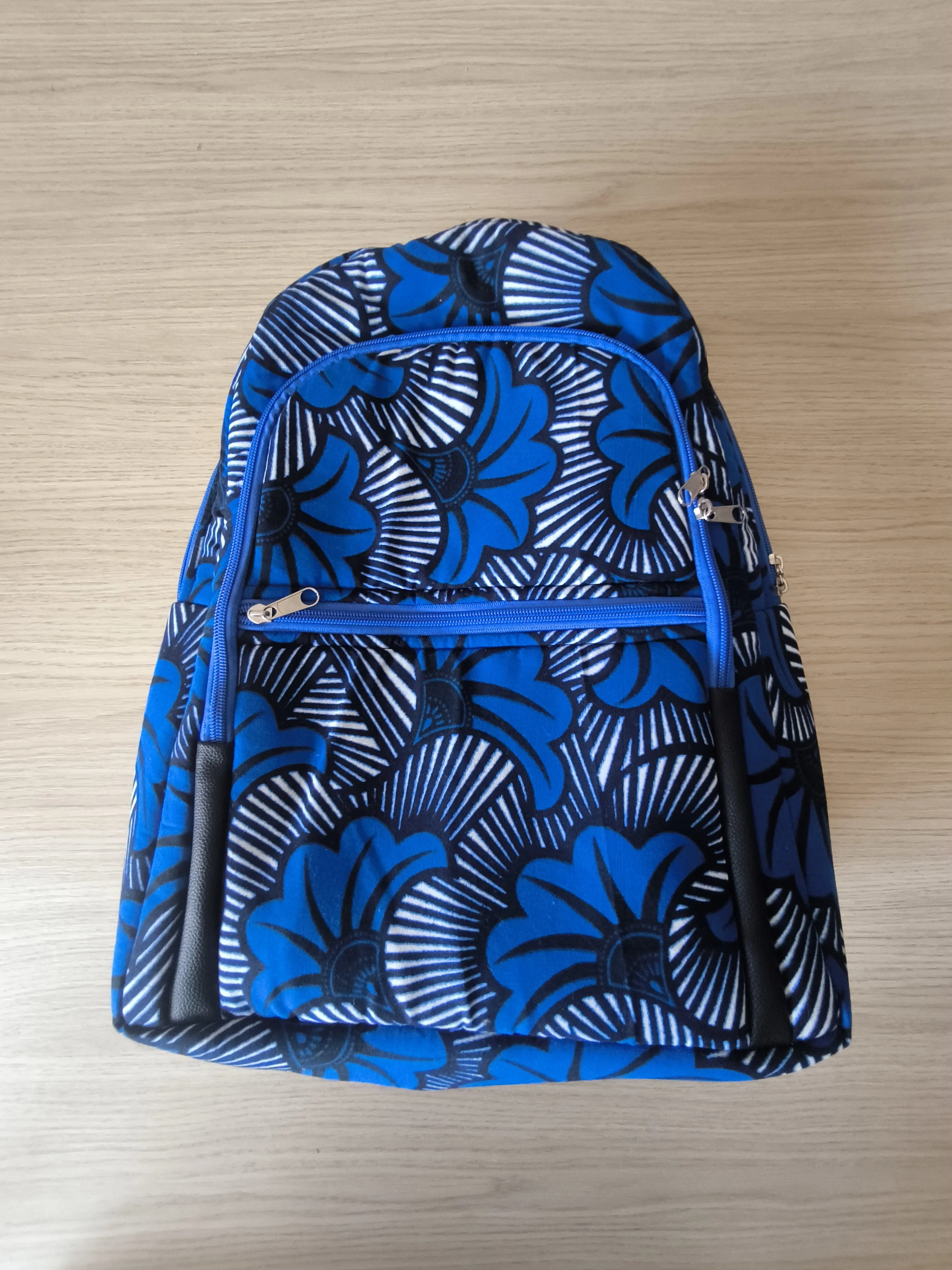 sac a dos bleu.jpg