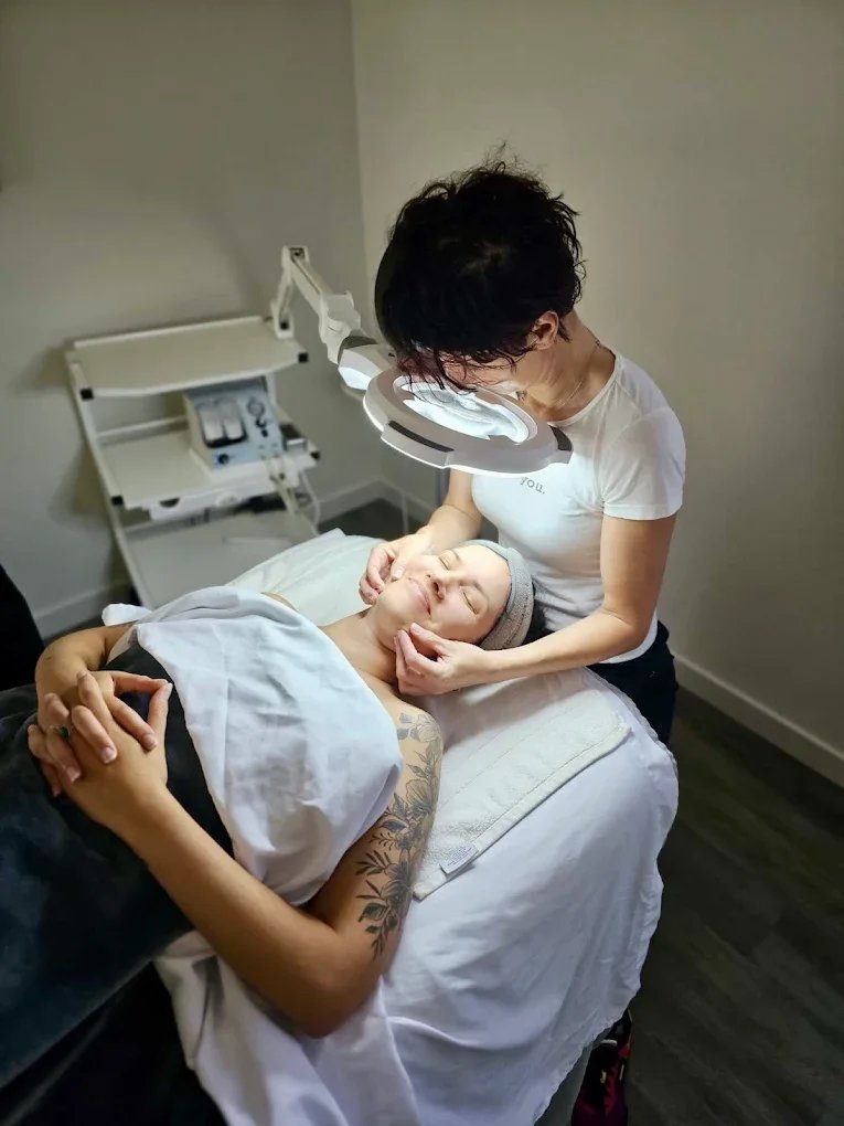 skincera-beauty-customized-facials