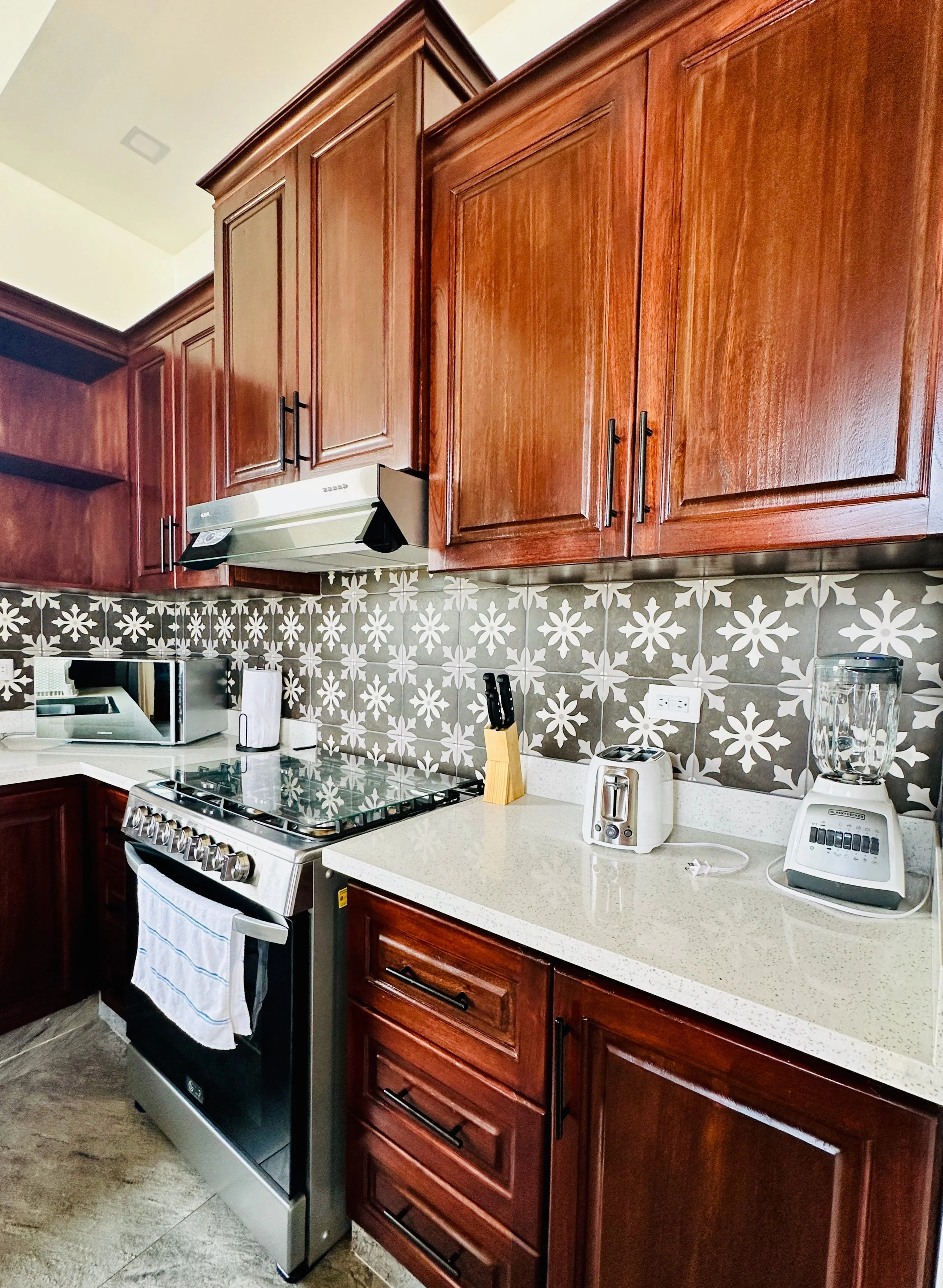 F3 Andalusian Kitchen_02.jpeg