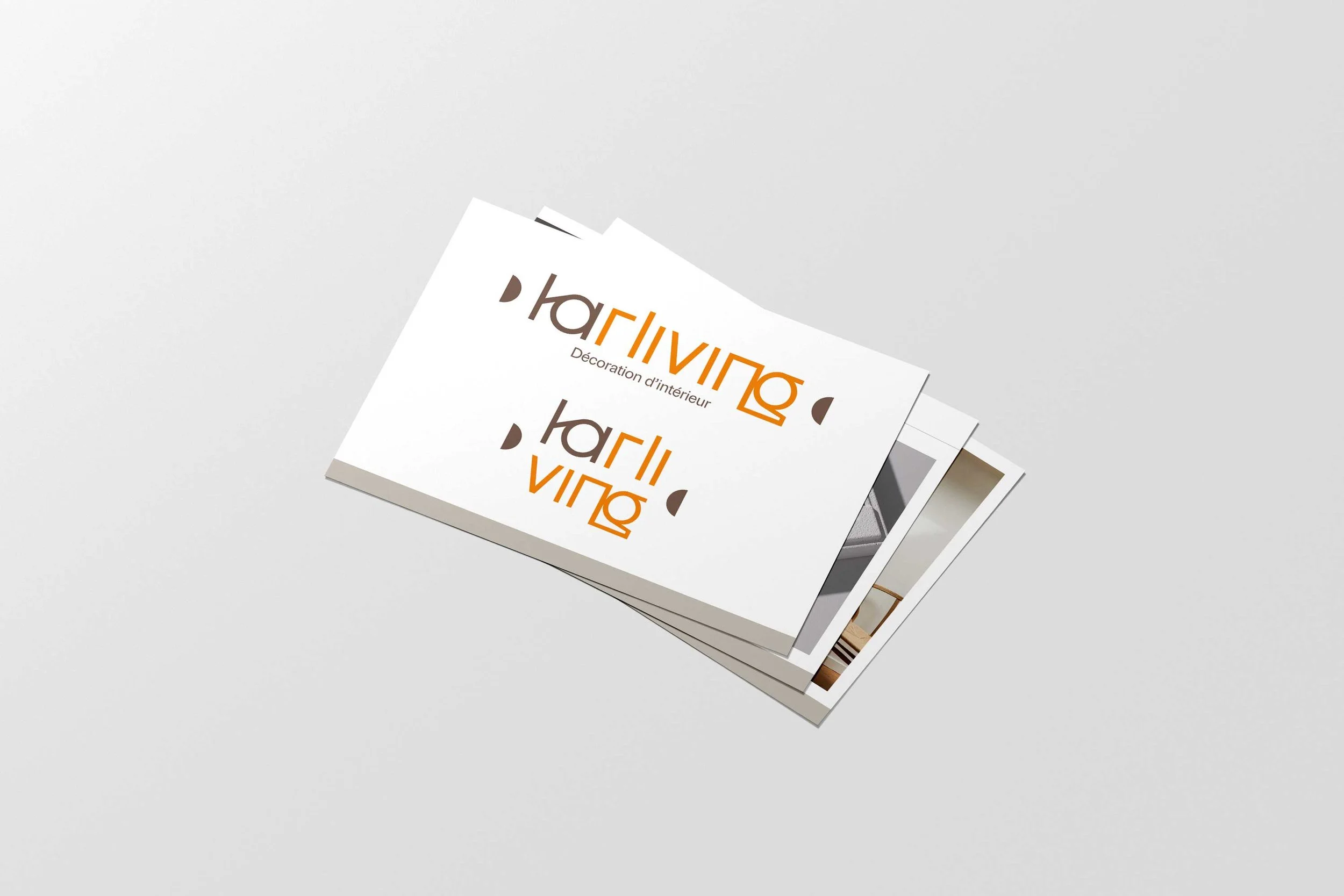 Mockup présentant des déclinaisons de logo pour une entreprise d'architecture d'intérieur