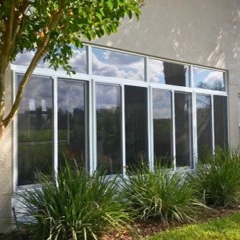 Insulated lanai enclosure