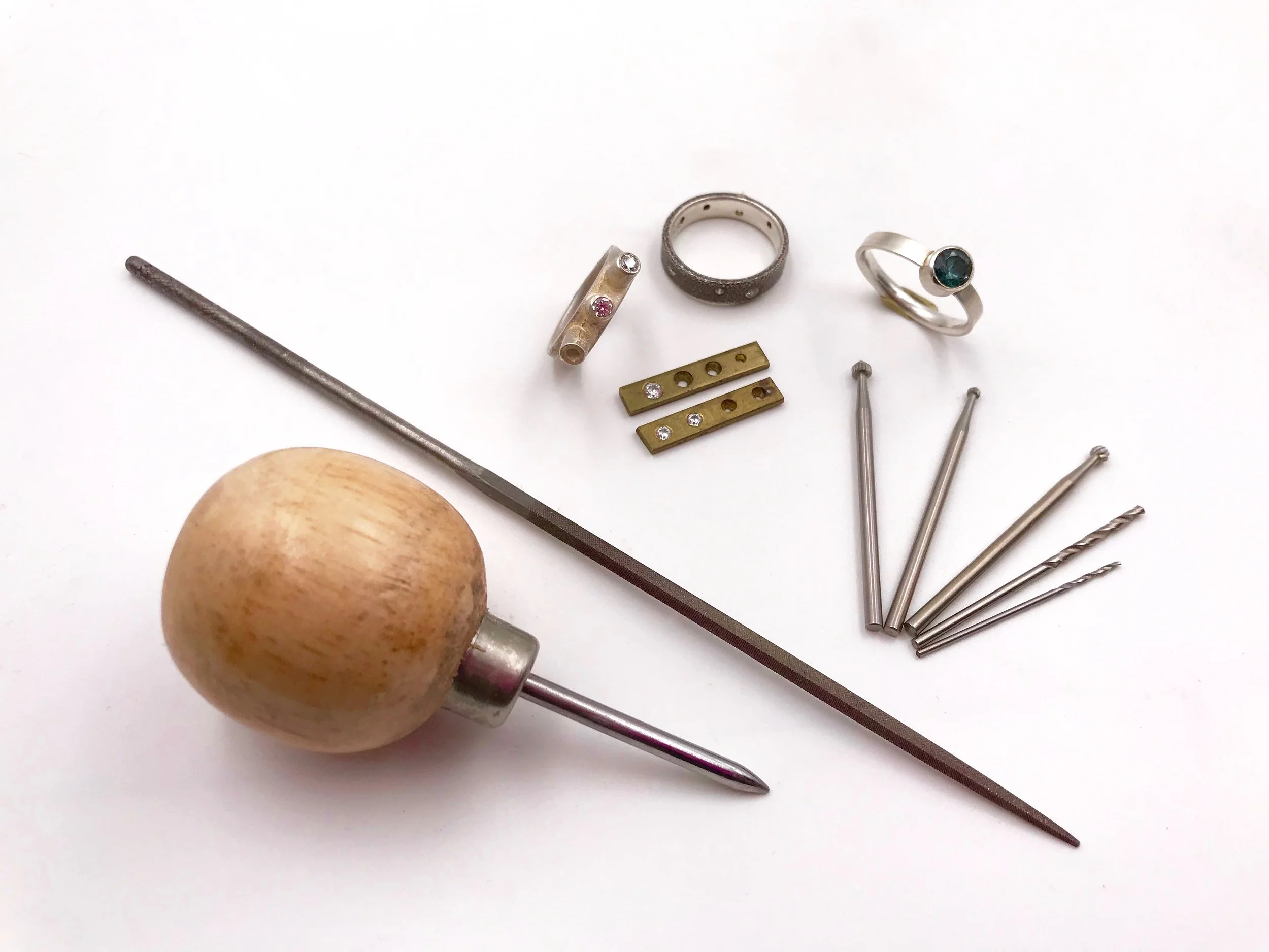 Flush and Tube Stone Setting