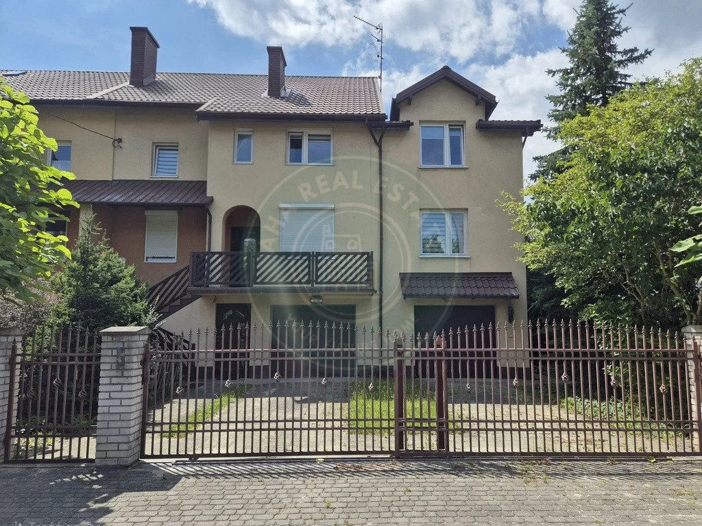 Dom wielorodzinny w cichej okolicy blisko lasu