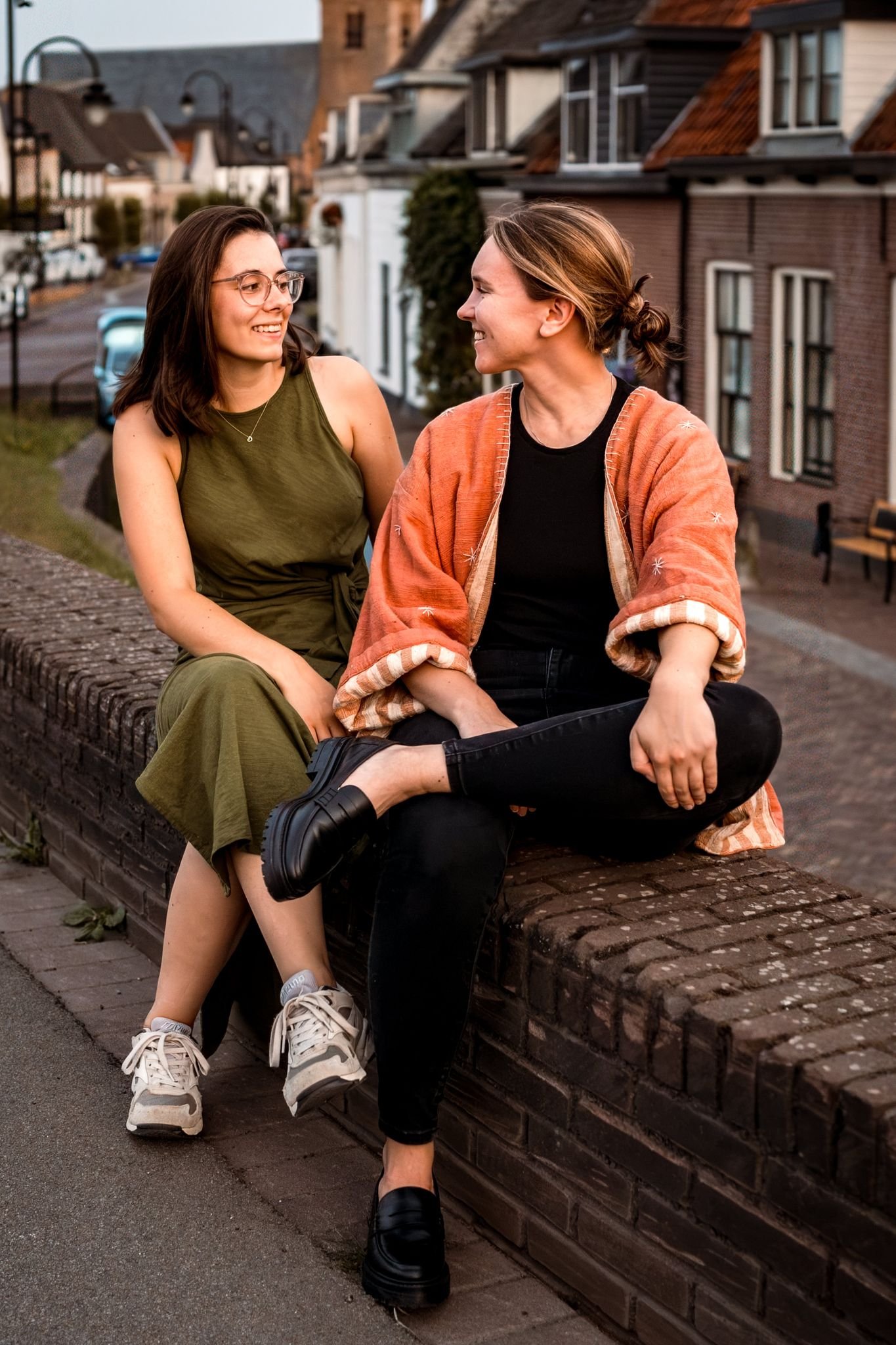 Verloskundigenpraktijk MARU. Ruth van Hardeveld en Lisanne van Kesteren. Dorpsstraat Lexmond. 