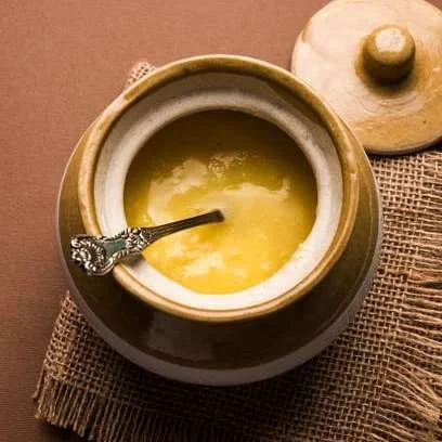 Ghee is an integral part in our daily routine. From roti/parathas to biriyani or from laddus to kheer ,ghee adds that extra flavor. It not only adds taste to our food but also a very good source of healthy fat. It can help the body to absorb some ess