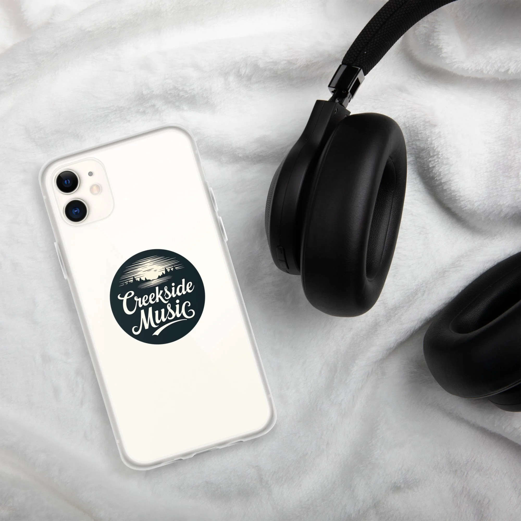 clear-case-for-iphone-iphone-11-lifestyle-2-68b2f68793d55.jpg