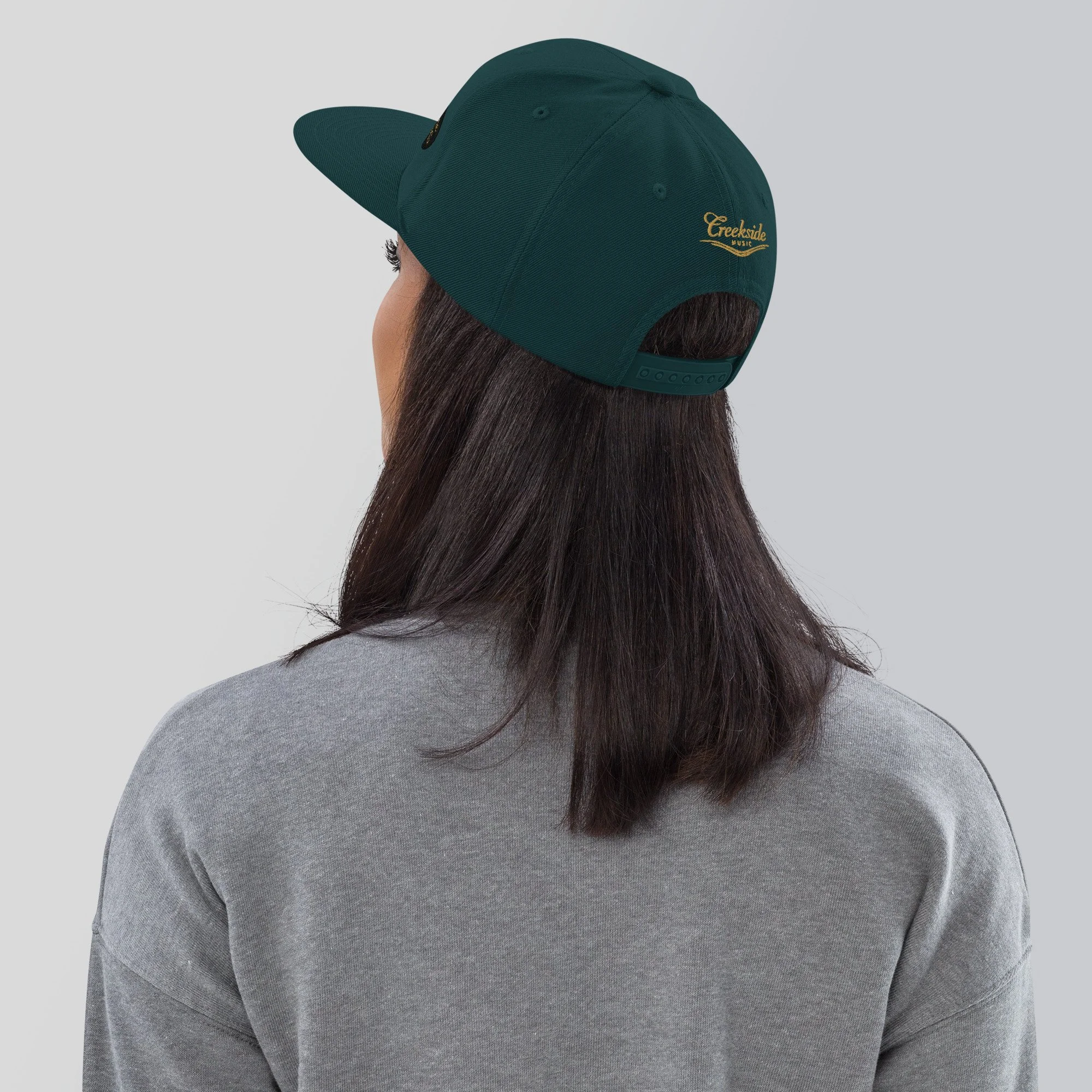 classic-snapback-spruce-back-68b4529468f83.jpg