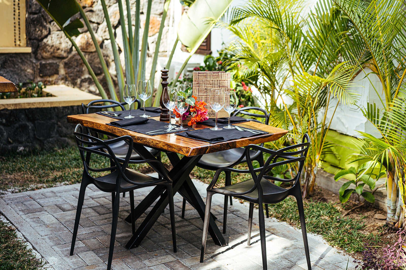 table_dezoom.e8e2f7ed20975719c48f.jpg