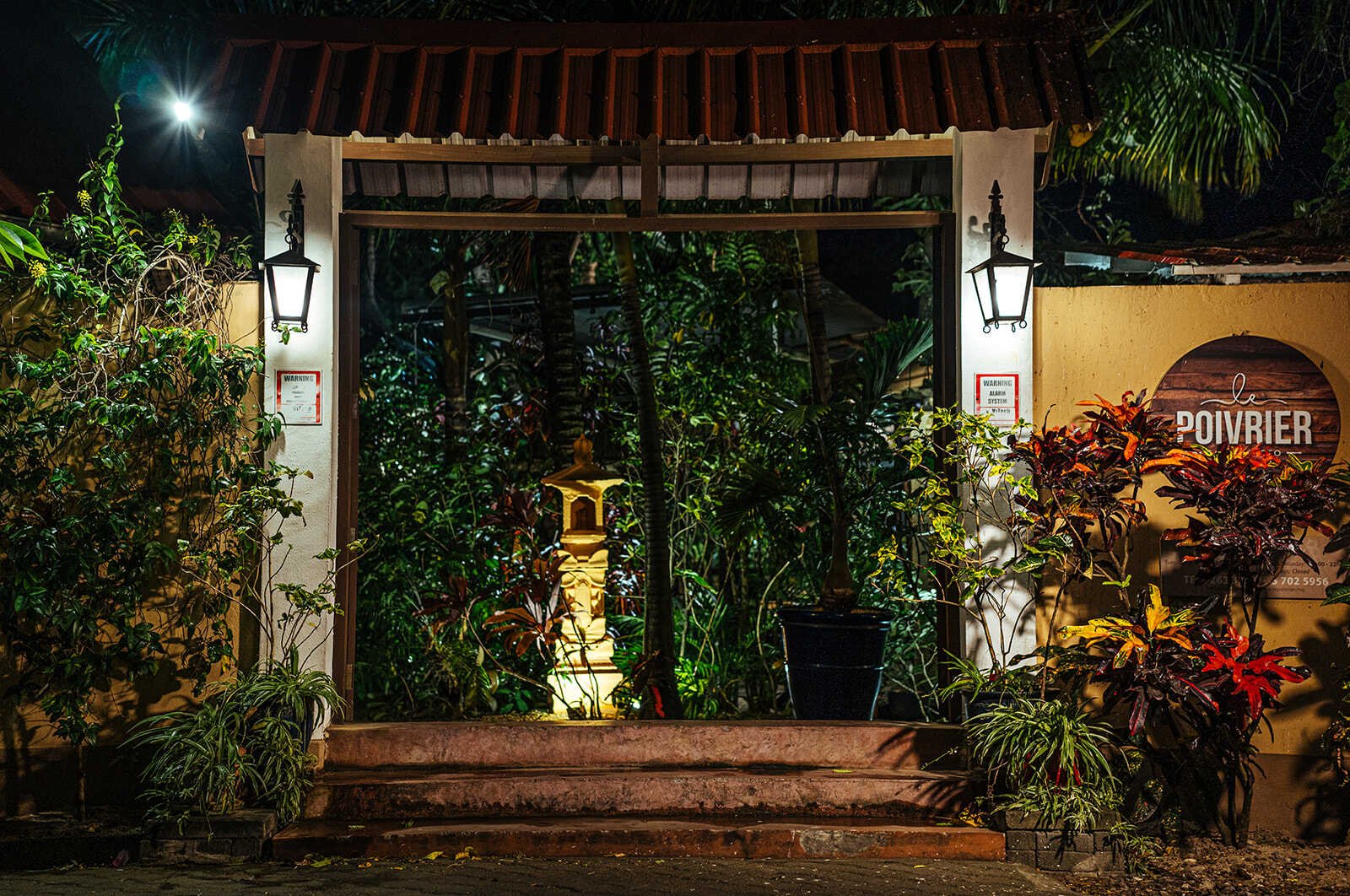 entree_nuit.973e44c4263d656d94b2.jpg