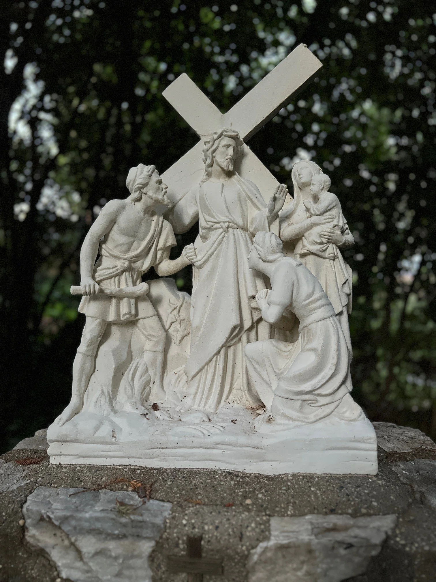 stations jesus with cross.jpg