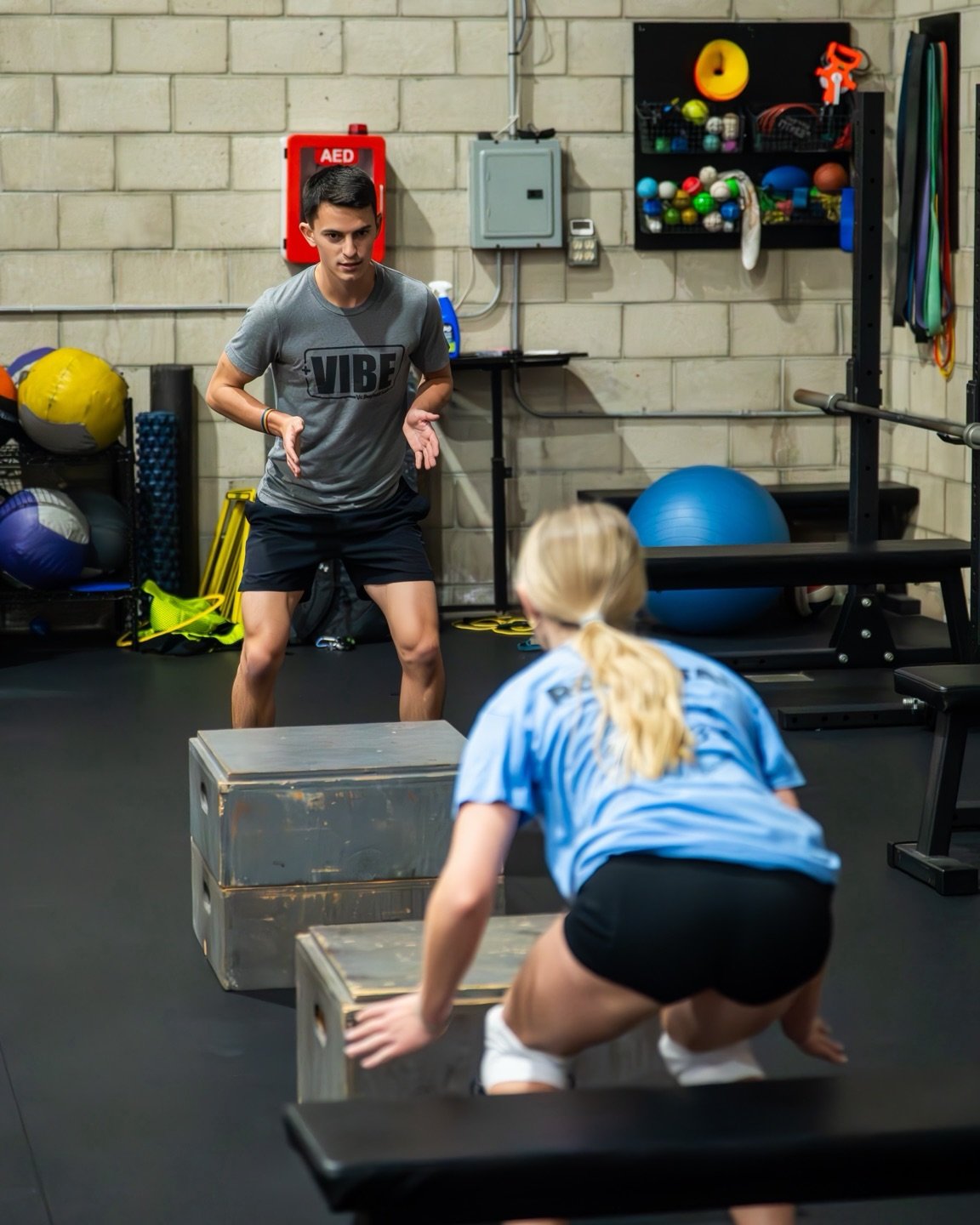 COACH DAN GOULD 🏋🏼&zwj;♀️🏐

Volleyball + Performance Trainer

⚡️2018 Rhode Island Boys Volleyball Player of the Year 

⚡️Recruited to play at the NCAA Division 1/2 College of King University

⚡️Competed in 2 USA Volleyball Men&rsquo;s Collegiate B