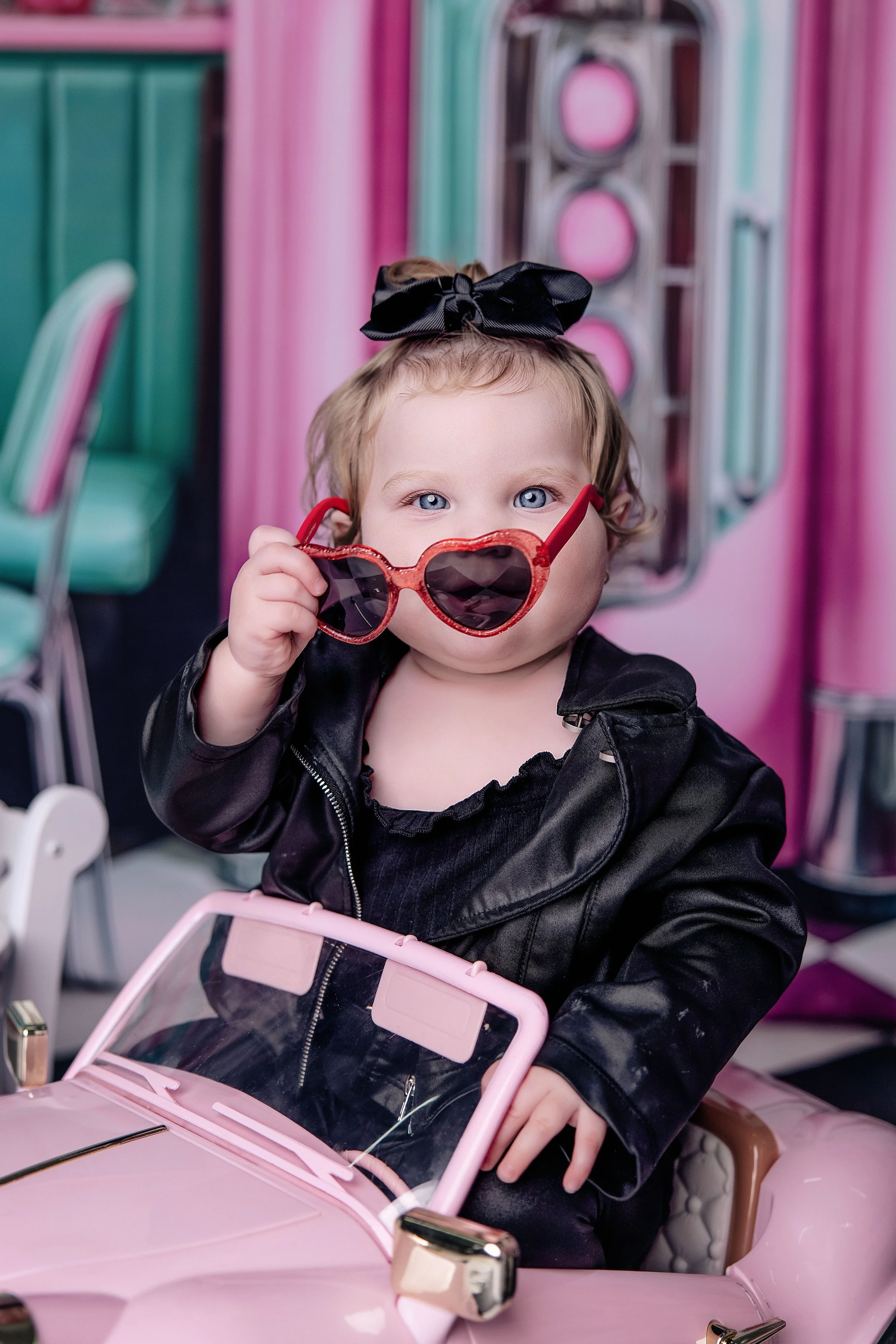 Best newborn photographer in miami, Showcasing newborn photography by May Martinez, highlighting tender moments from birth to 10 months, with additional galleries for milestones and family.