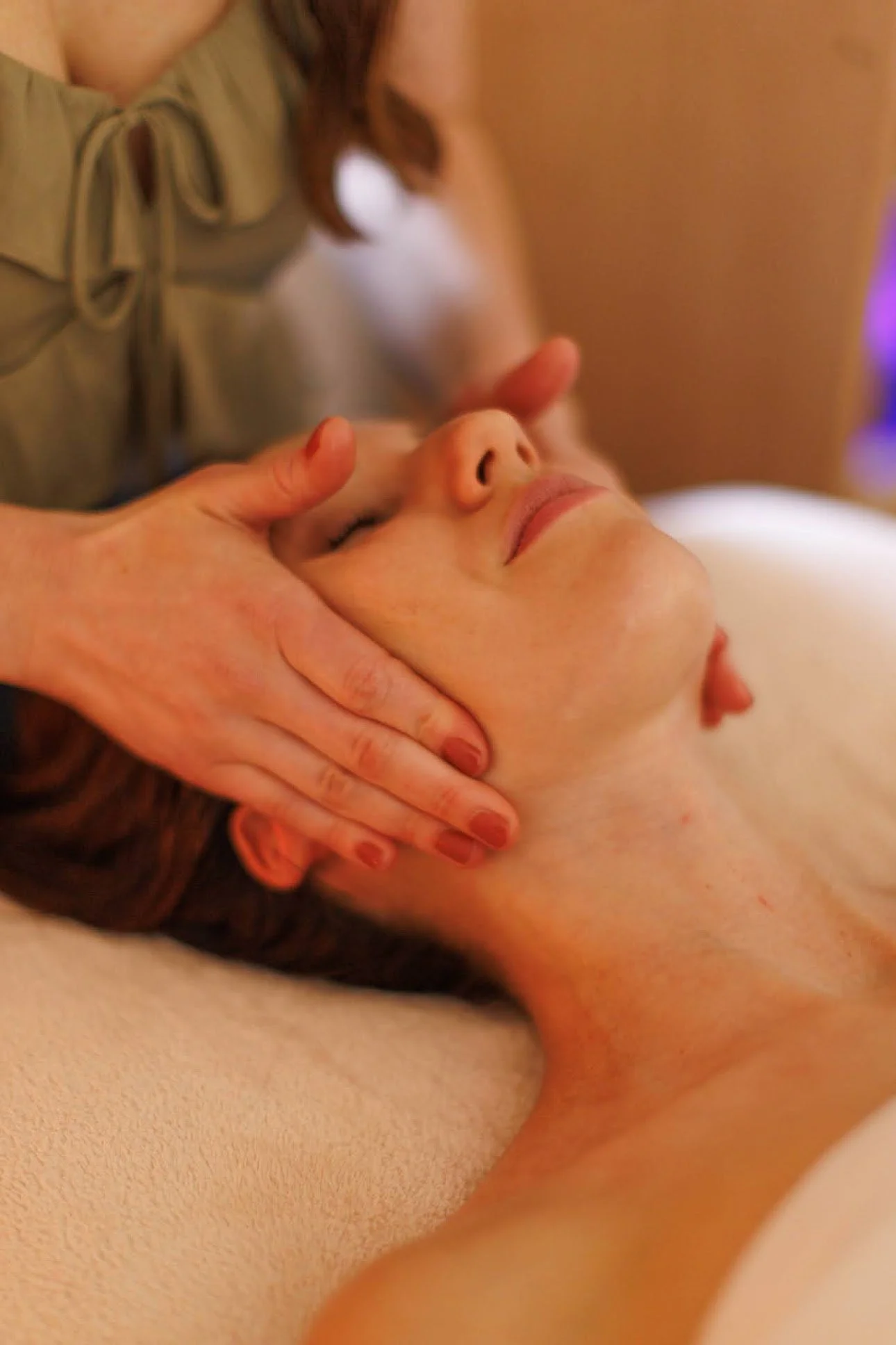 The Bespoke customized facial treatment with sculptural massage and botanical skincare at ROAM