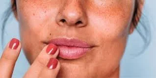 lipflip.jpg