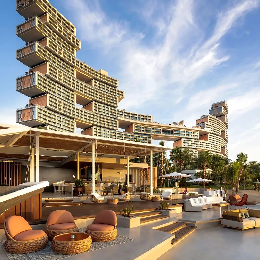 Atlantis The Royal Jumeirah Dubai luxury hotel exterior and lounge