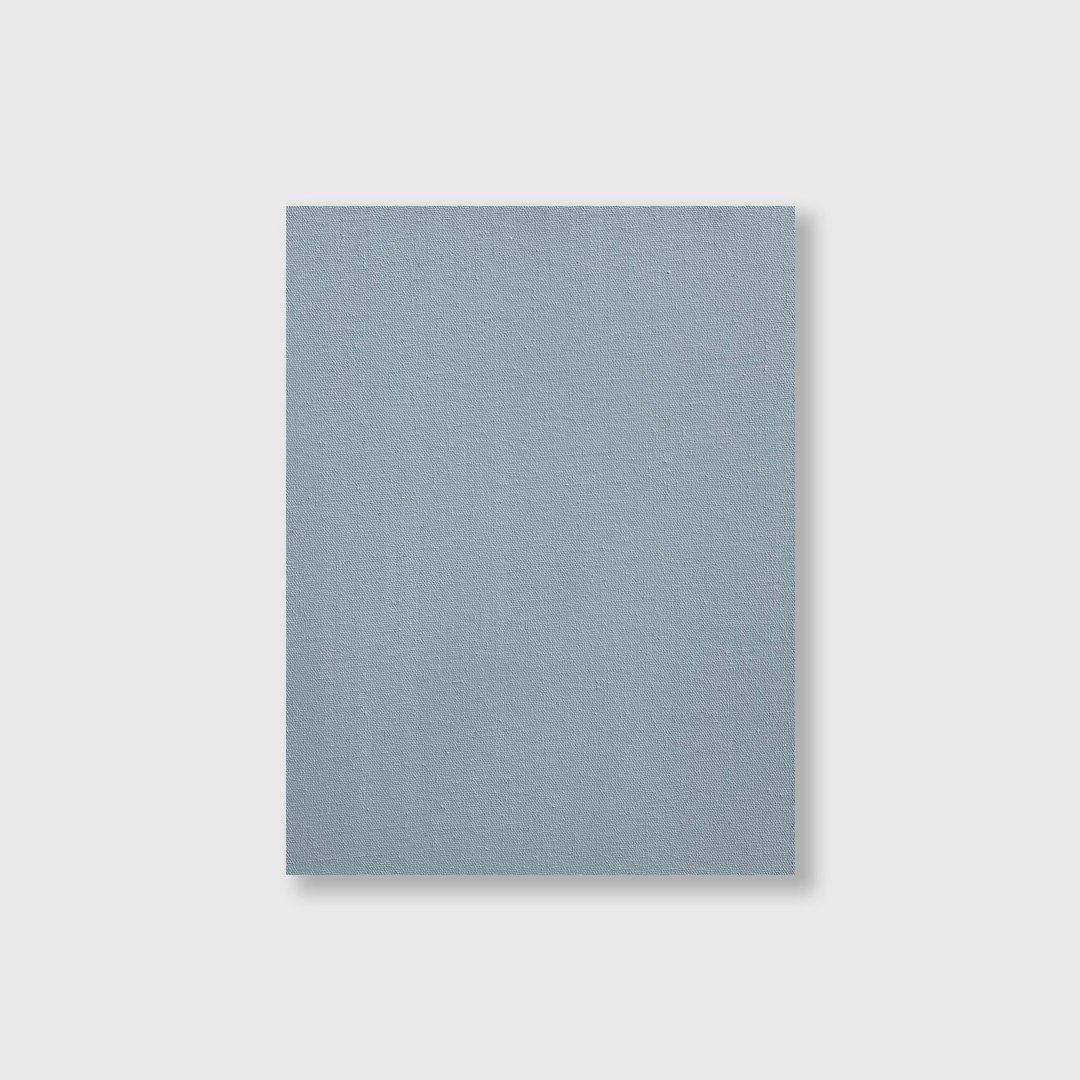 untitled (grey 03) 
Oil on canvas 
35 × 27 cm / 13.8 × 10.6in 
2026