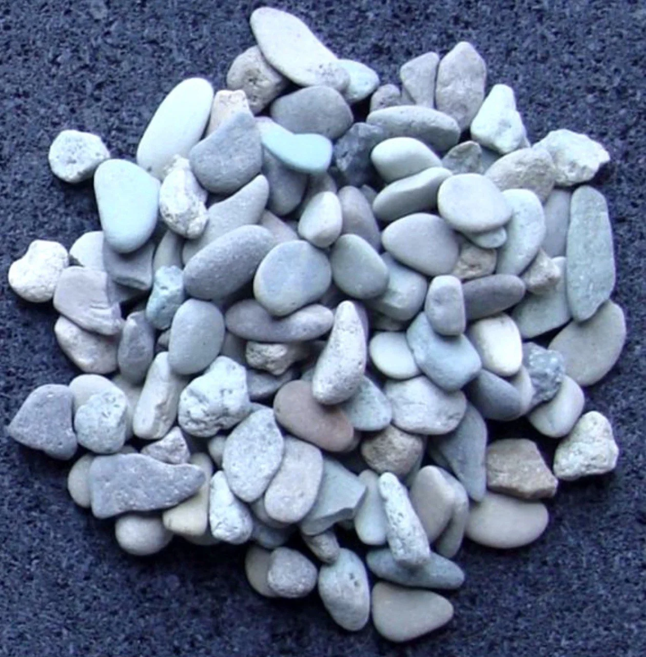 Wholesale Jade Gravel in pale green gray and cream tones
