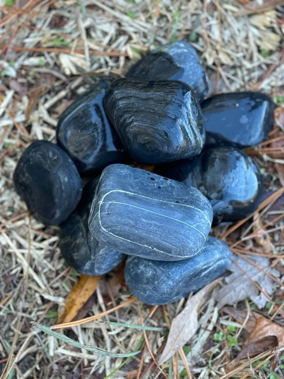 Black High Polished Pebbles