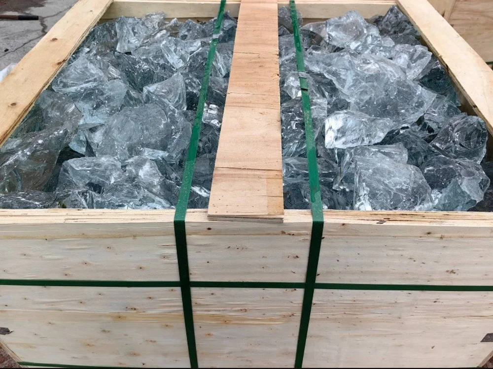 Wholesale Crystal clear premium glass chunks with ice-like appearance