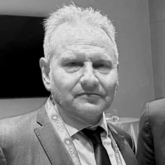 Julio Pulisich, Director