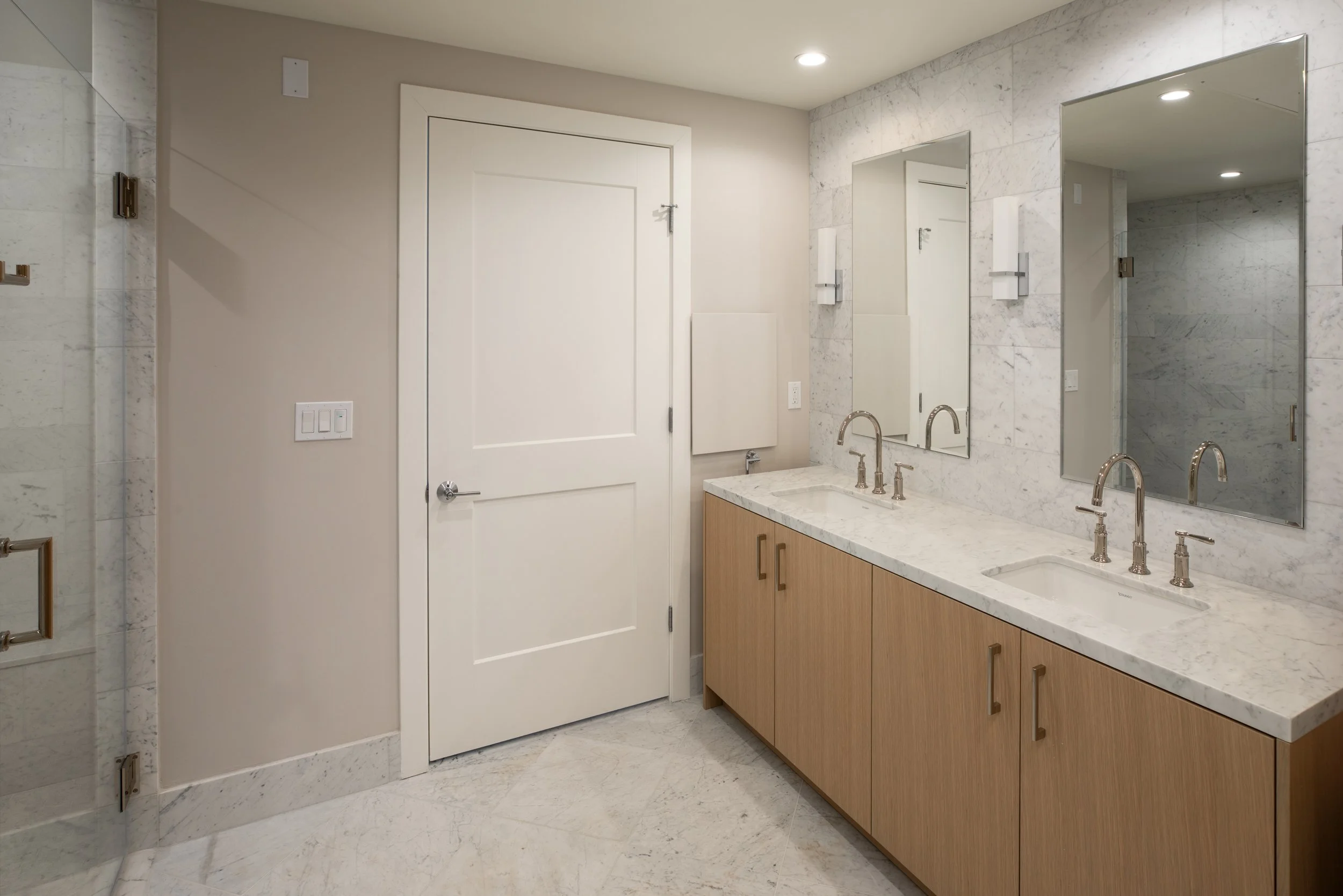 9-Unit208_Matt_Anello-4568-MLS.jpg